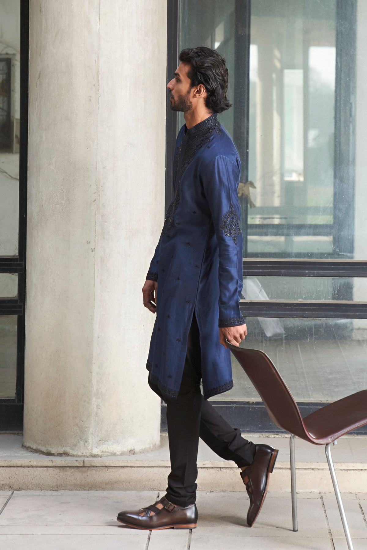 Kashmiri Paisley With Lotus Butties Kurta Set
