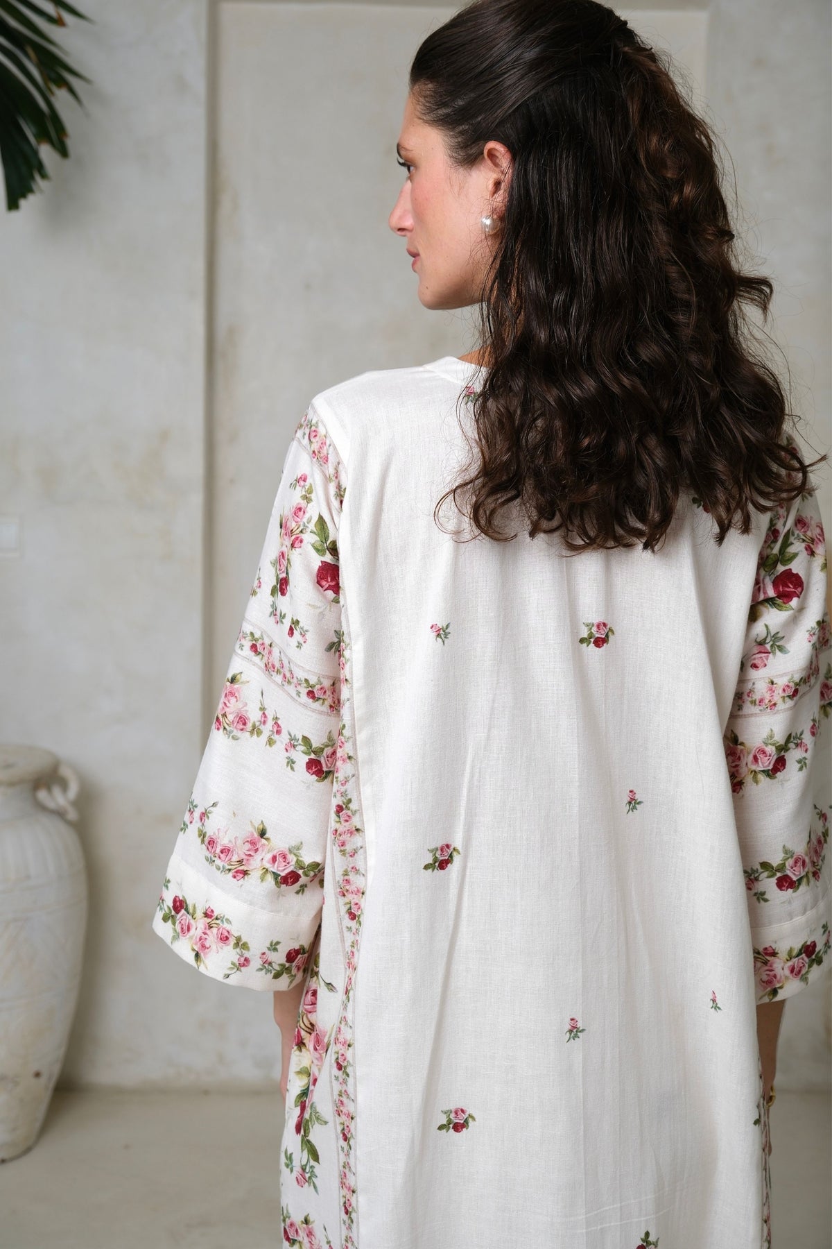 Rose Noir Phiran Ivory Set