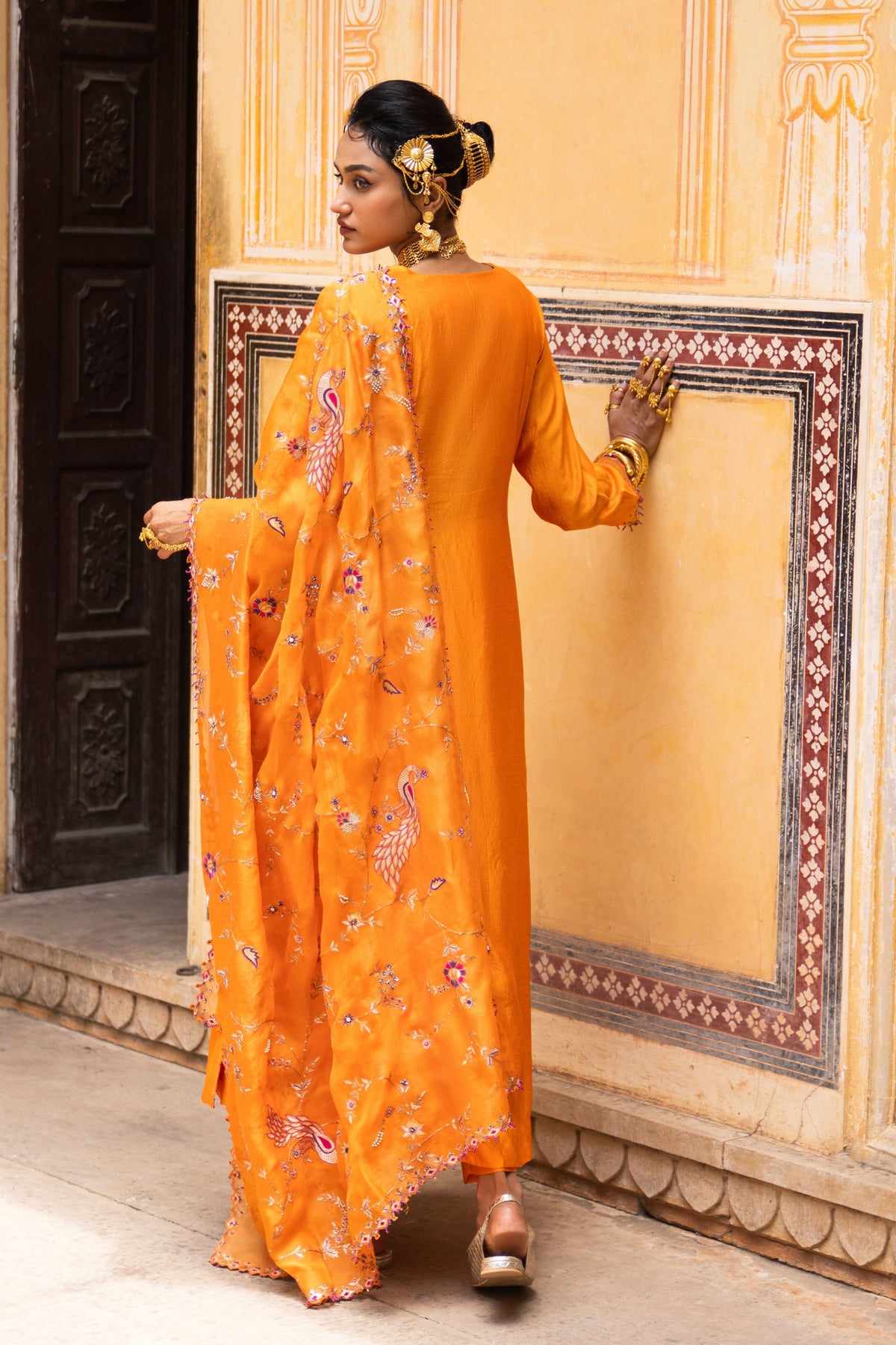 Rang De Kesariya