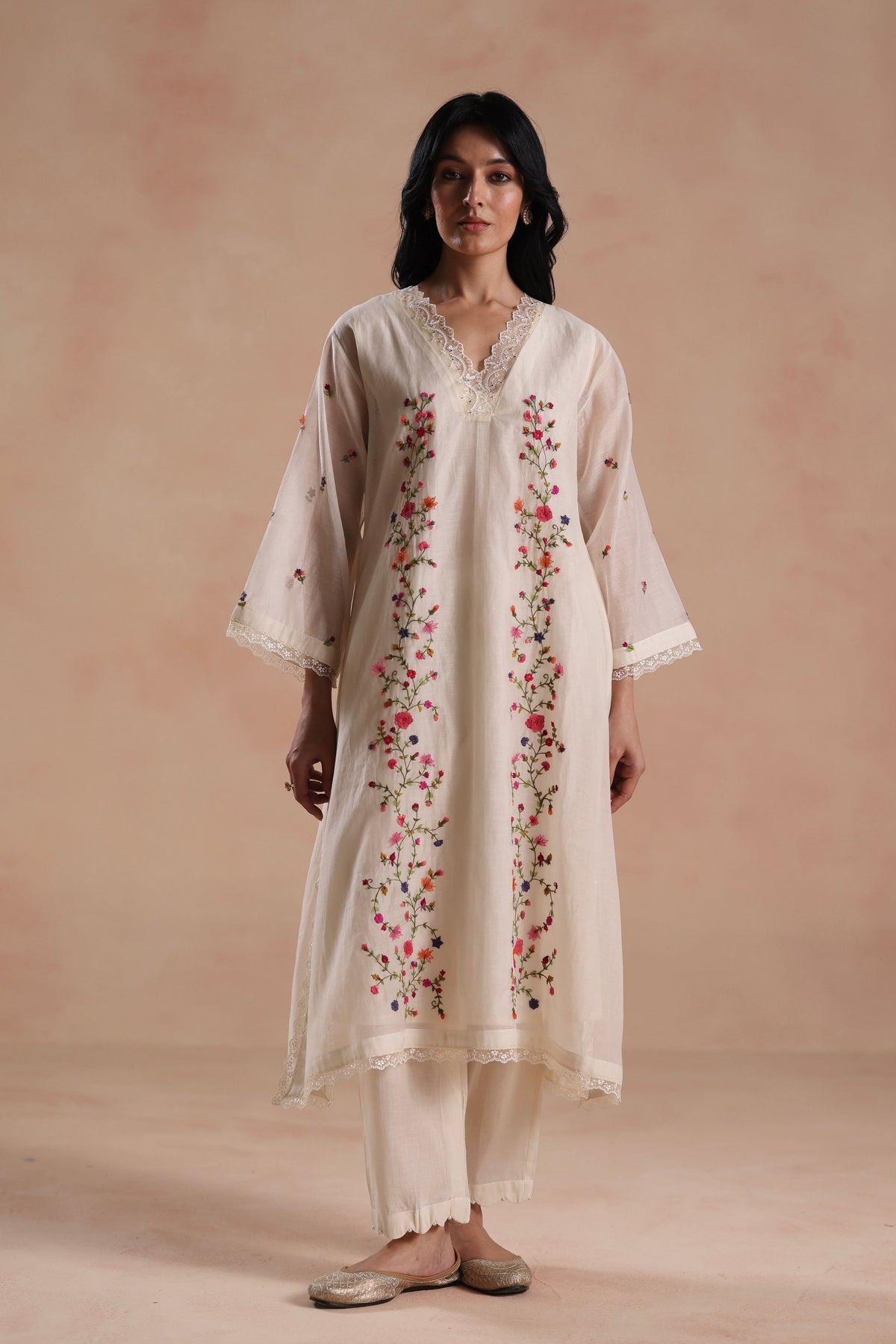 Evara Ivory Kurta Set