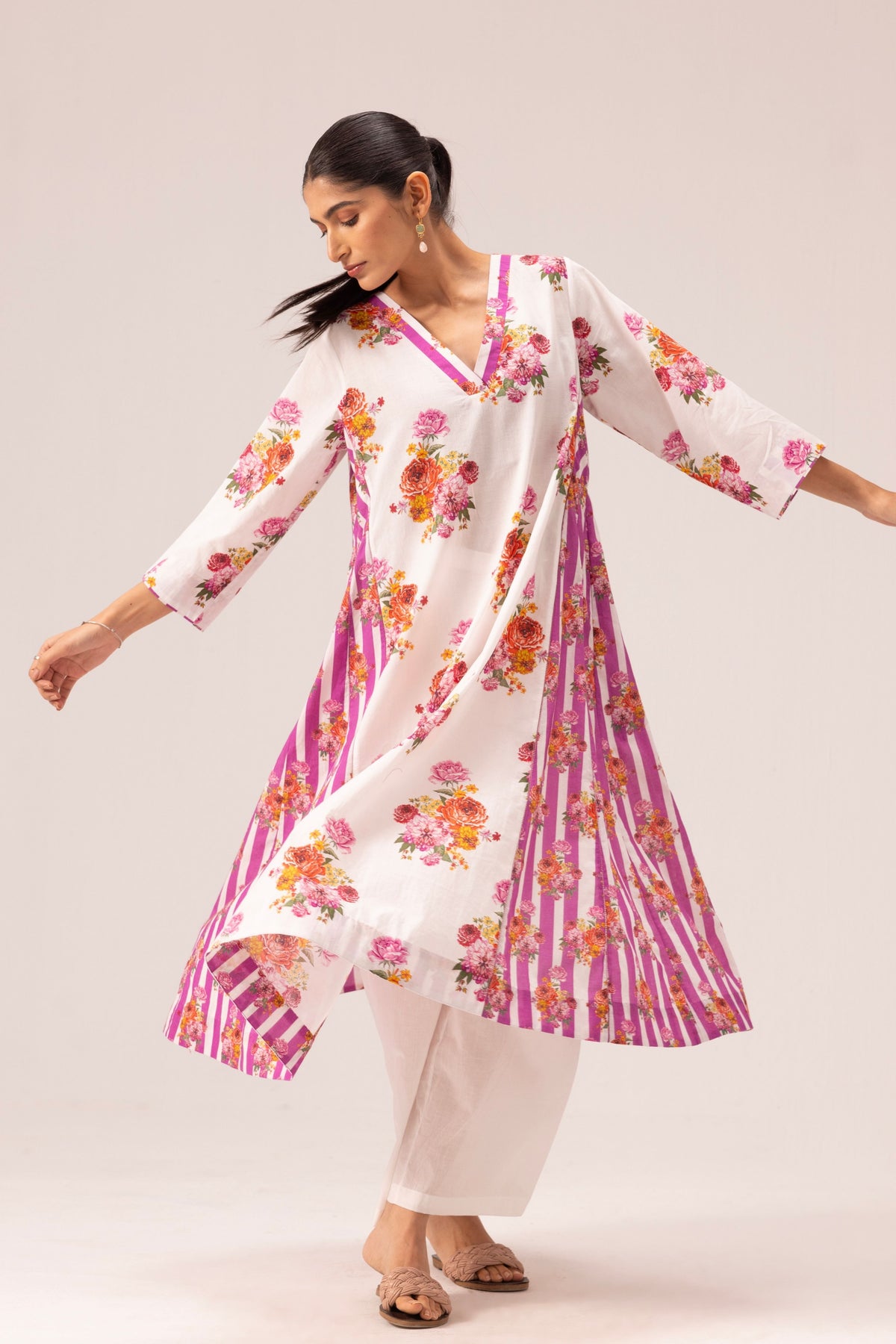 Jia White Kurta Pant Set