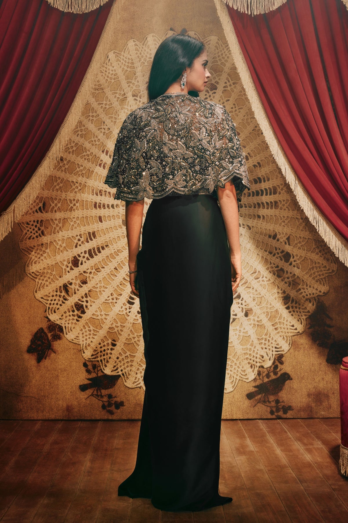 Ruth Black Cape Set