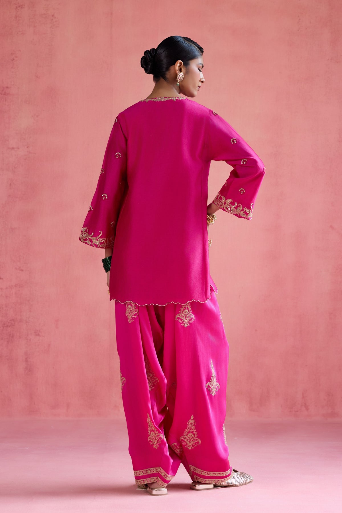 Noor Fuchsia Kurta Set