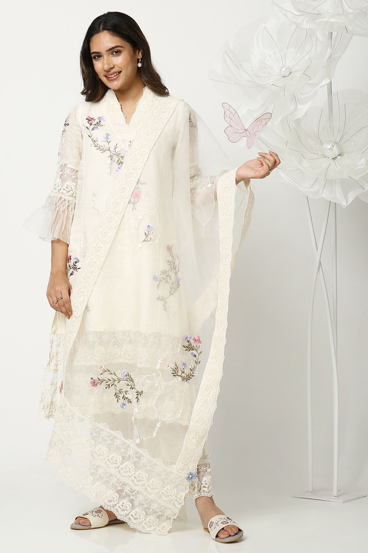 Eden Kurta And Pants