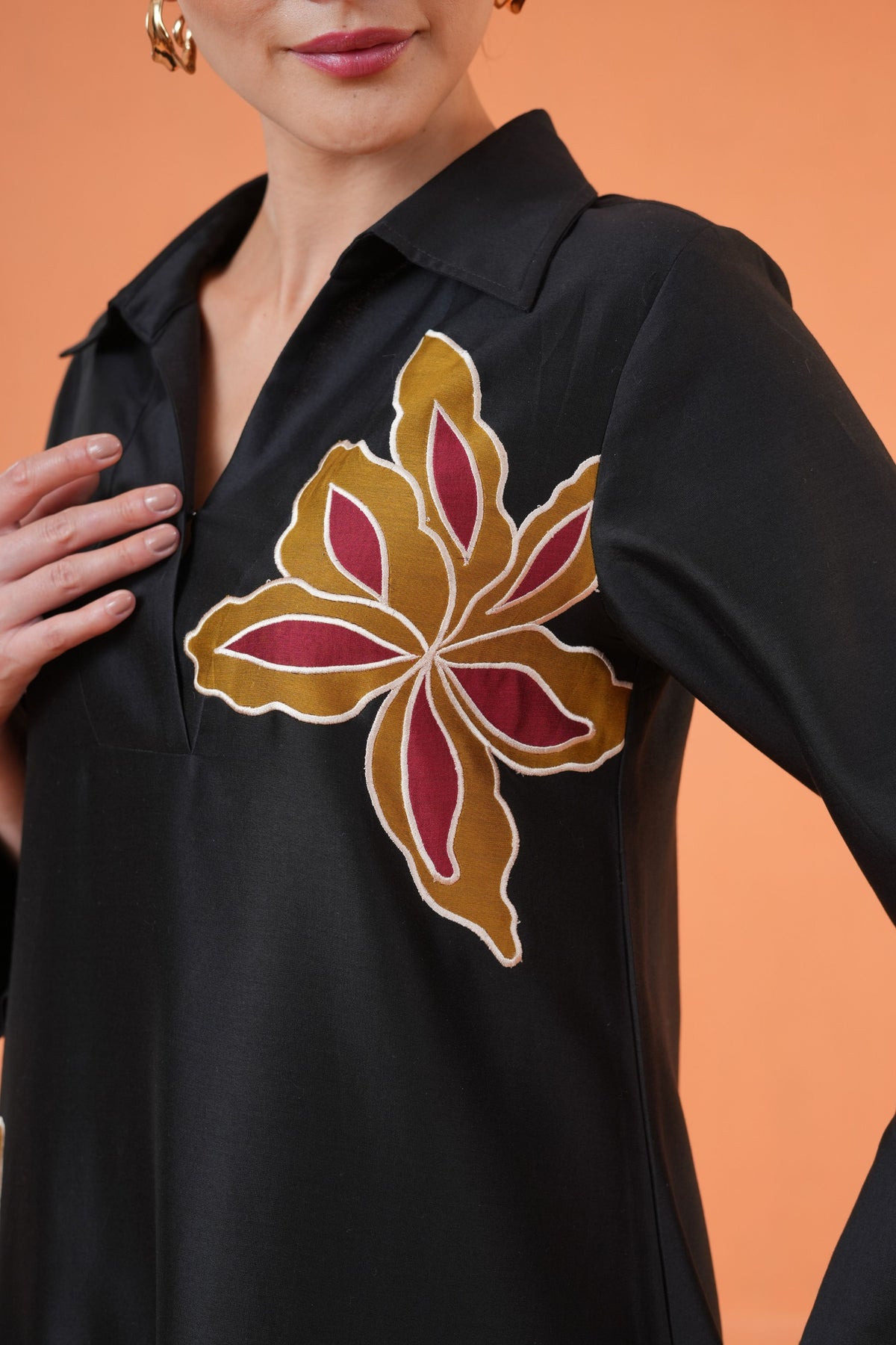 Black Desert Suit Set