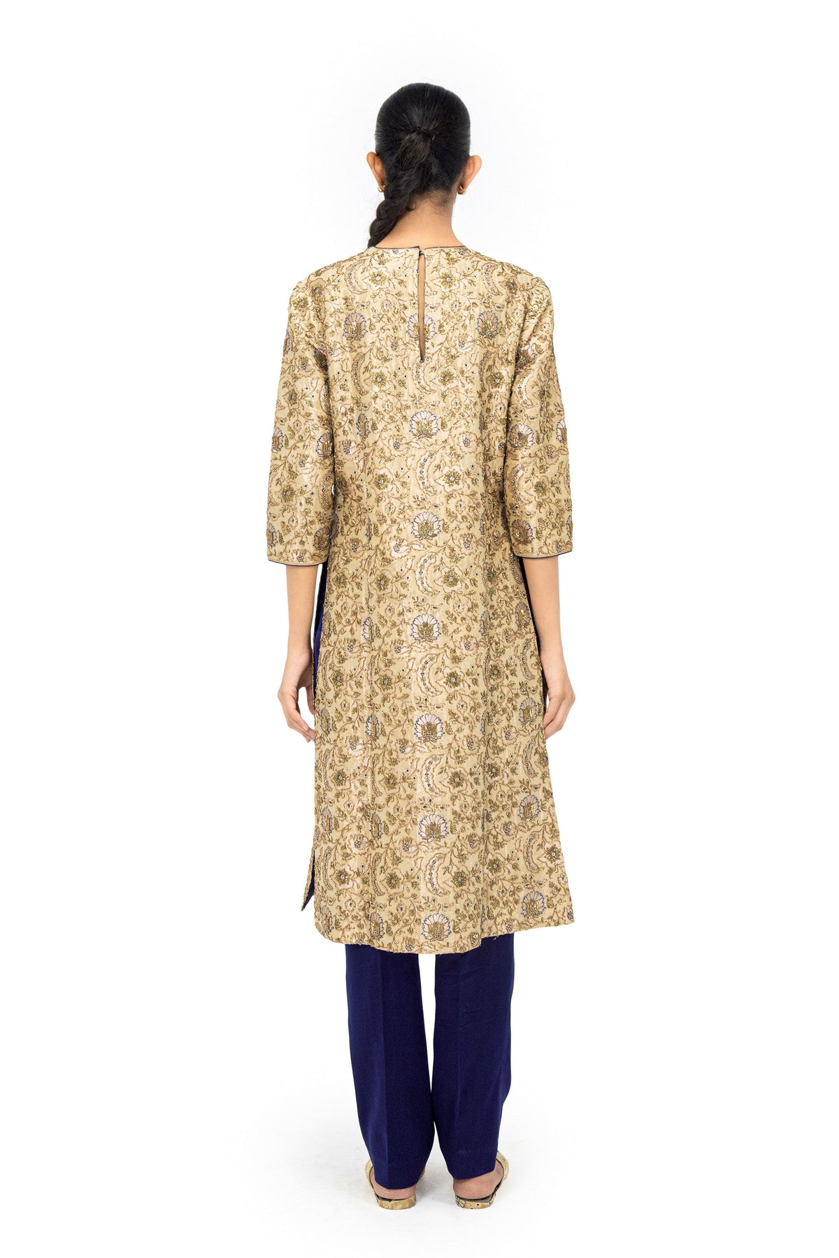 Bhelsa Nadbai Kurta And Pants