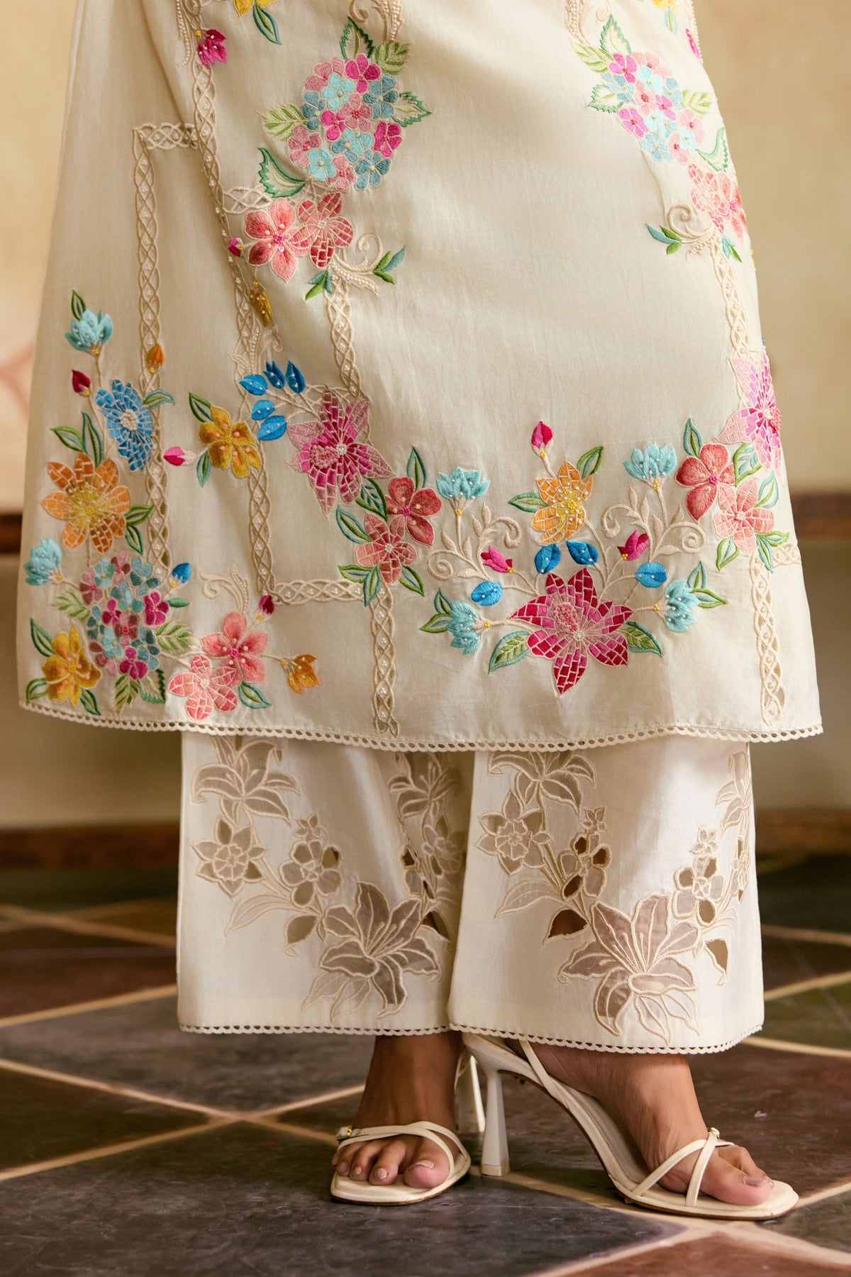 Mosaic Floral Kurta With Pants