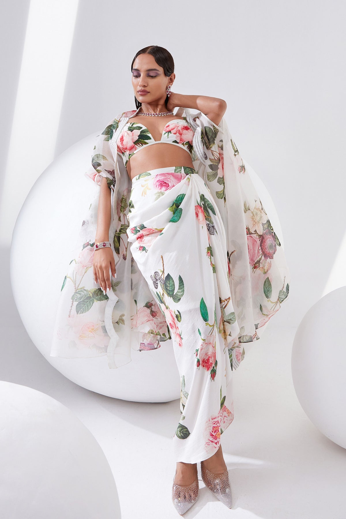 Tulip Floral Cape Set