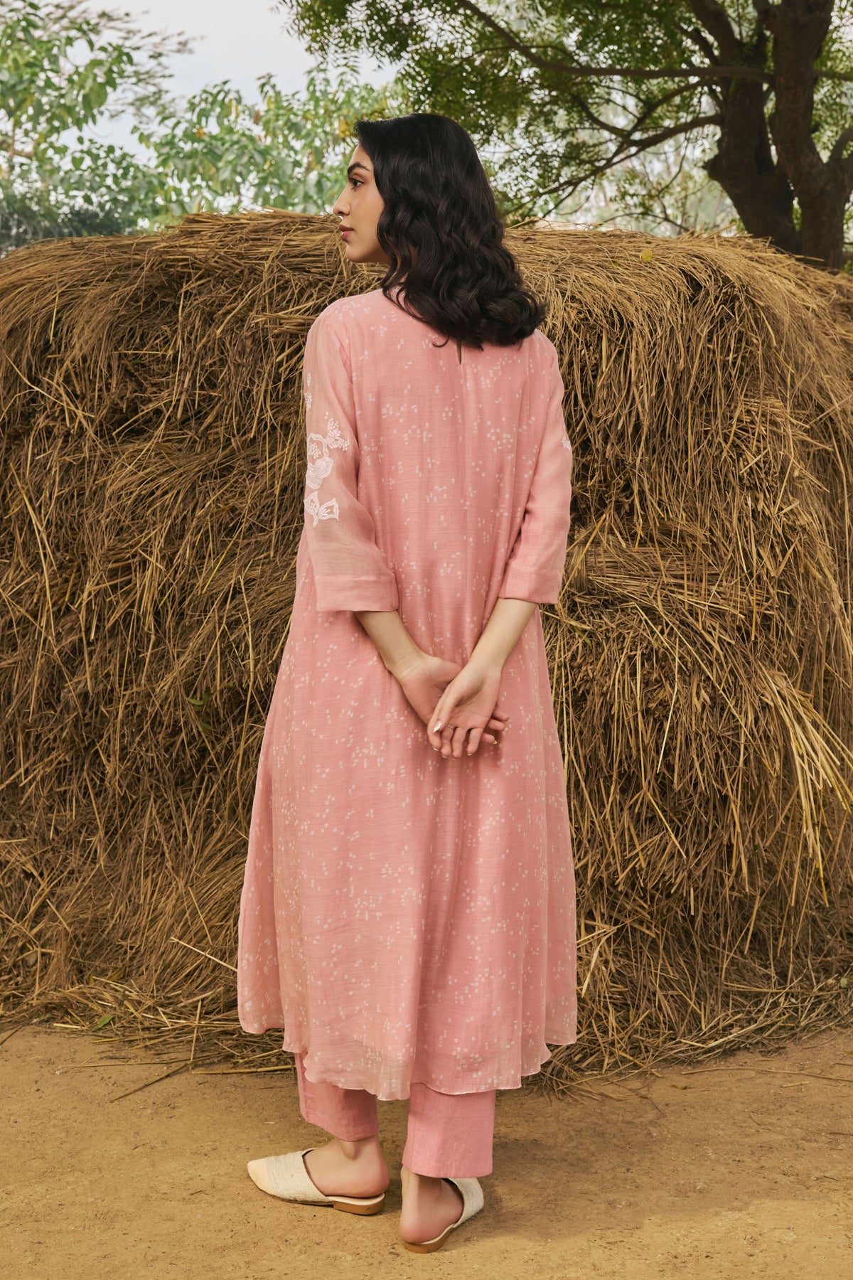 Tulip Floral Applique Kurta With Pants