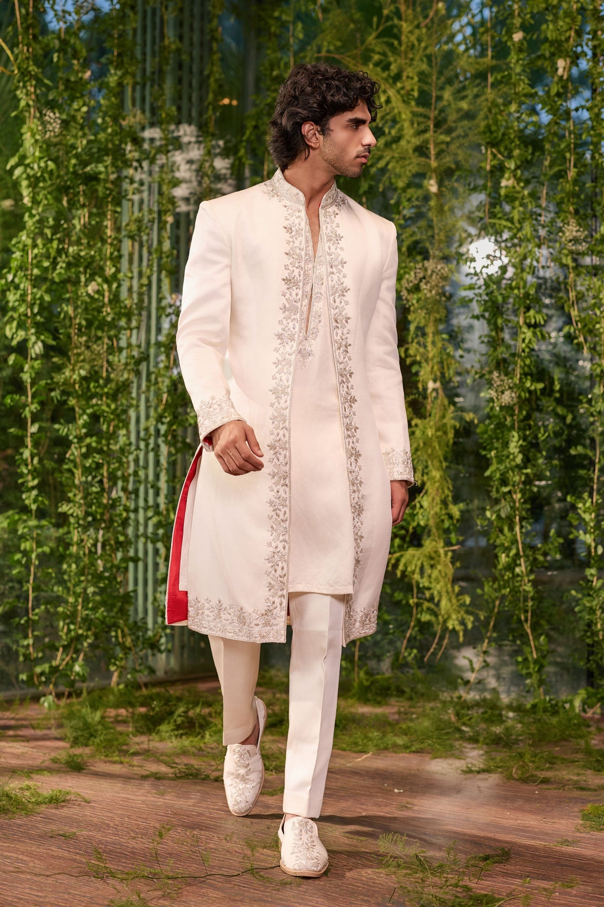 Shvet Agni Sherwani Set