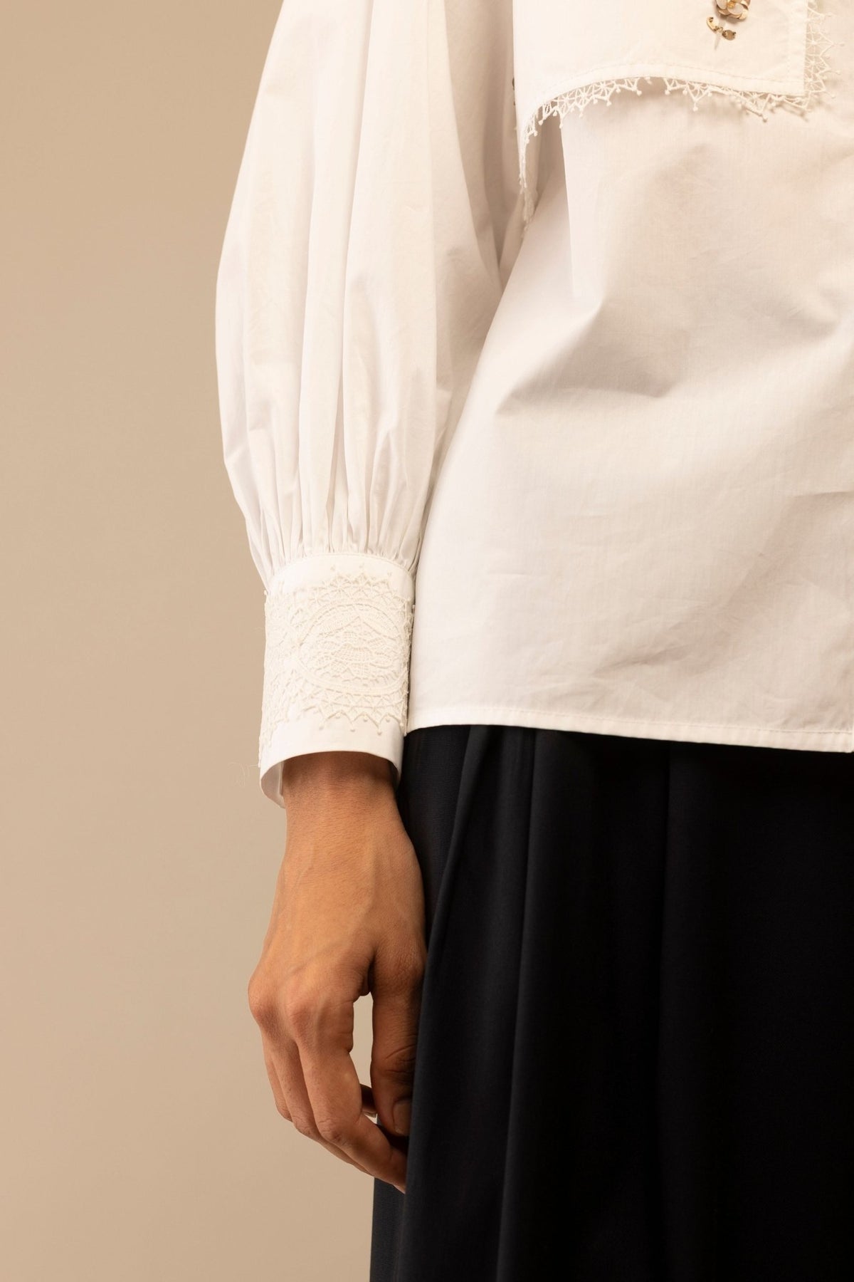 Nora White Top - Bunka - Elahe