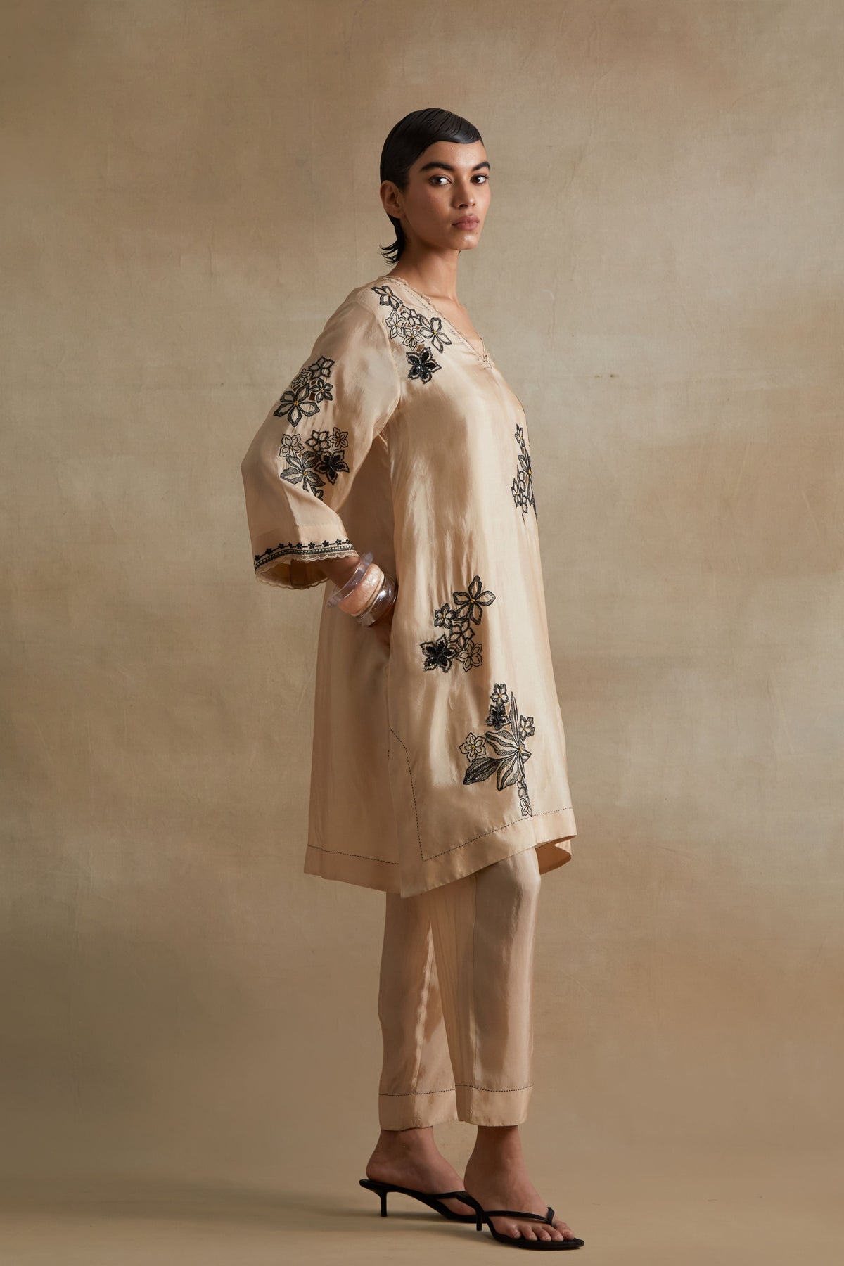 Clay Handcrafted Floral Tunic Set