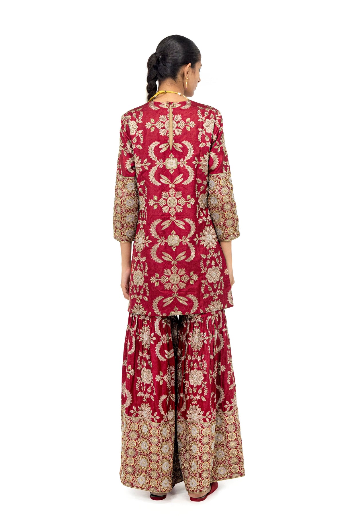 Amdara Acheli Kurta And Sharara