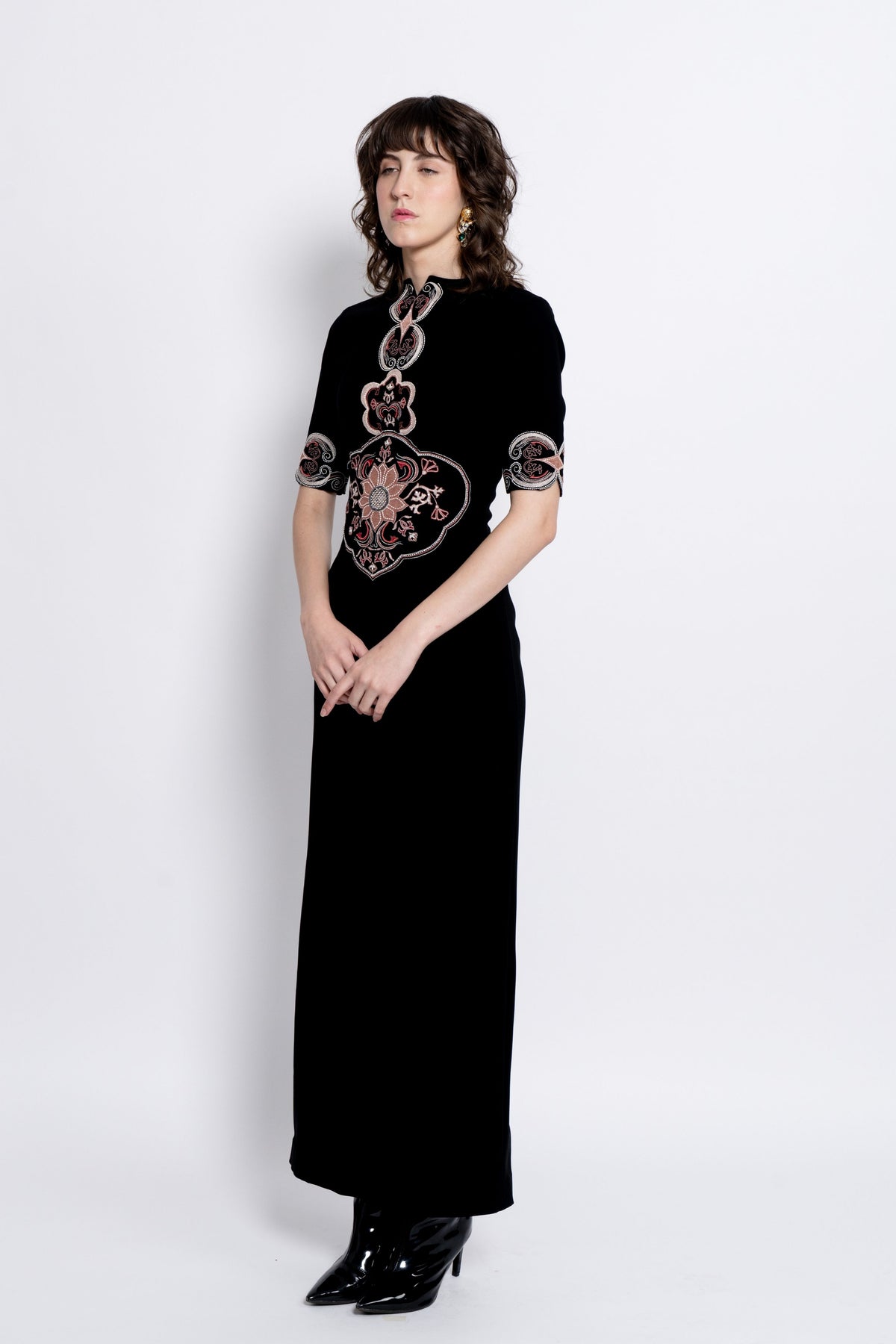 Svara Black dress
