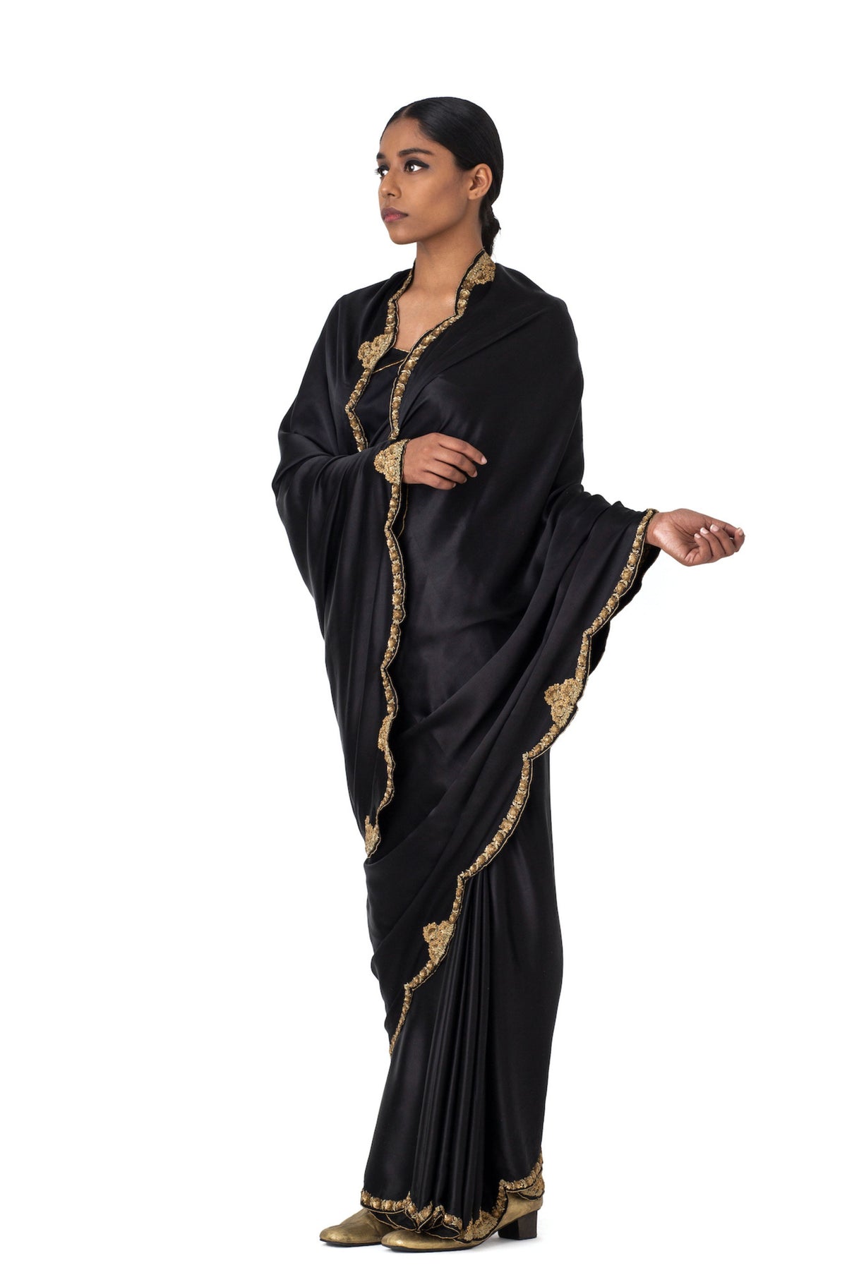 Kanguri Black Saree