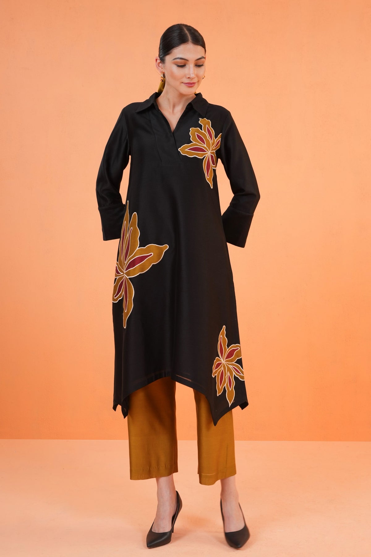 Black Desert Suit Set