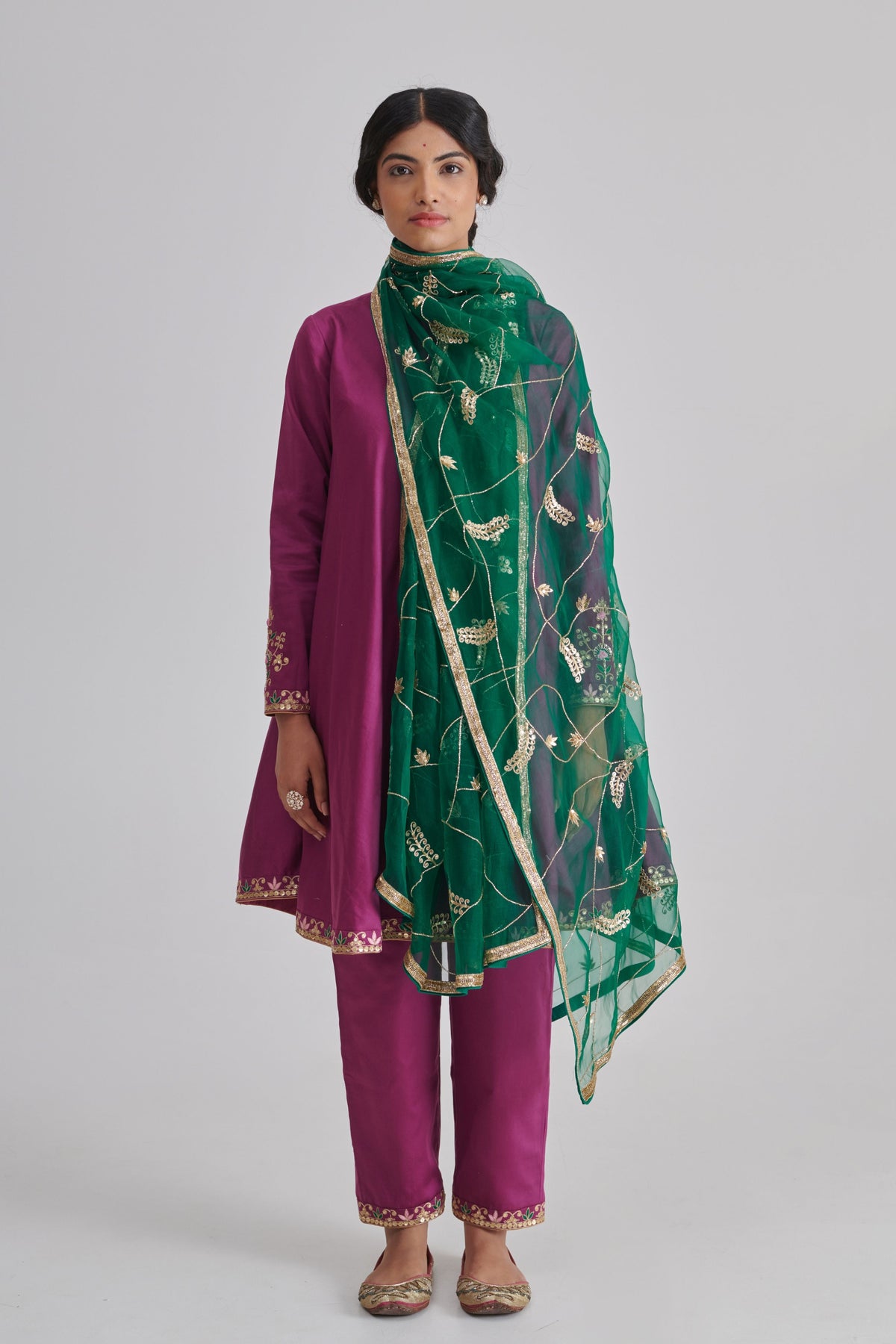 Naira Dupatta