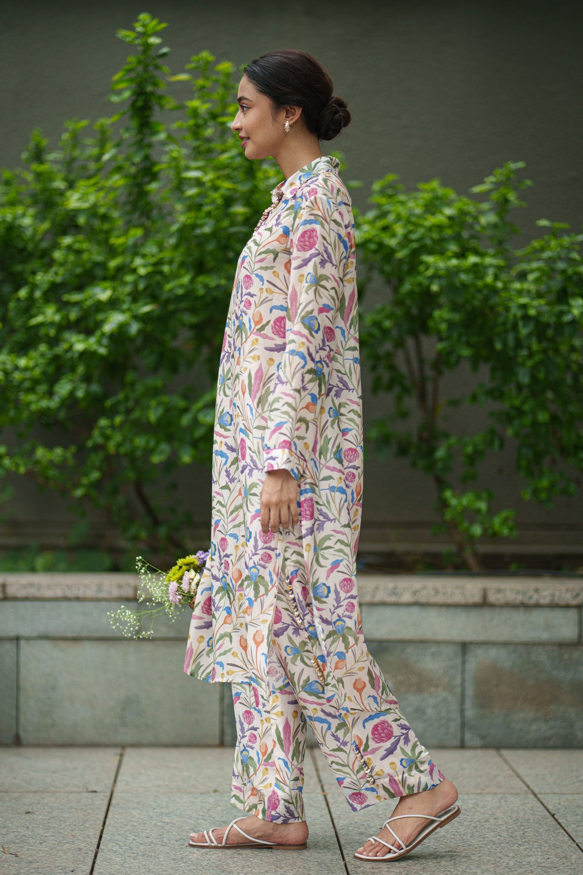 Iris Cream Kurta With Pants