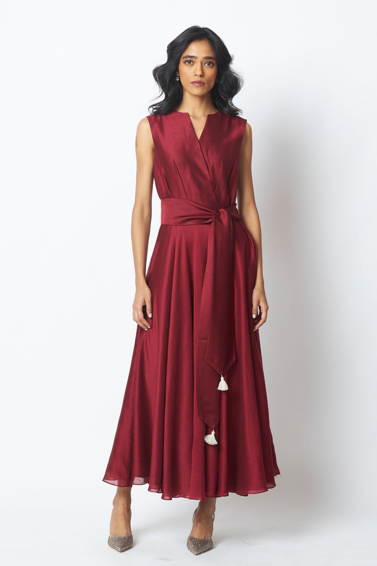 Venetian Long Dress With Belt
