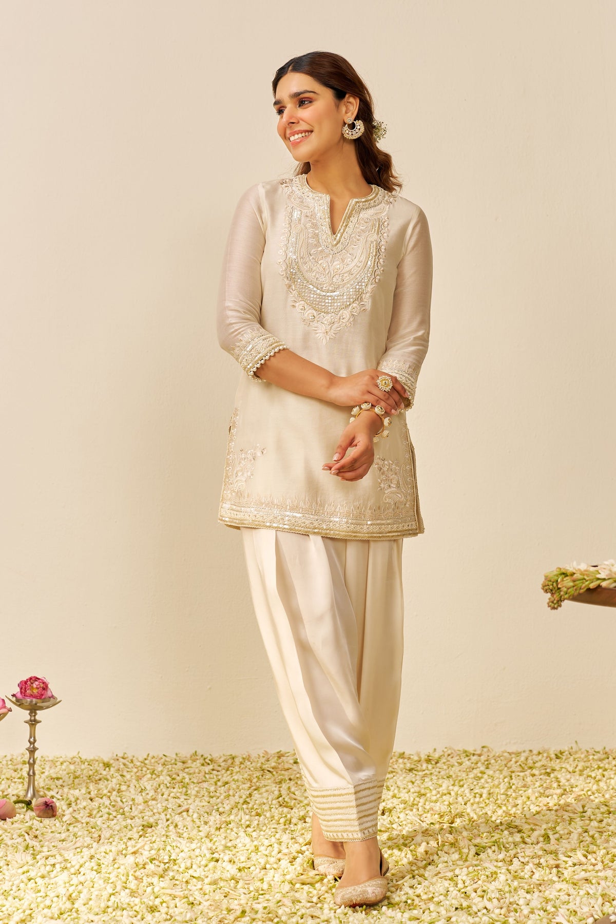Sara Daisy Ivory Kurta With Salwar