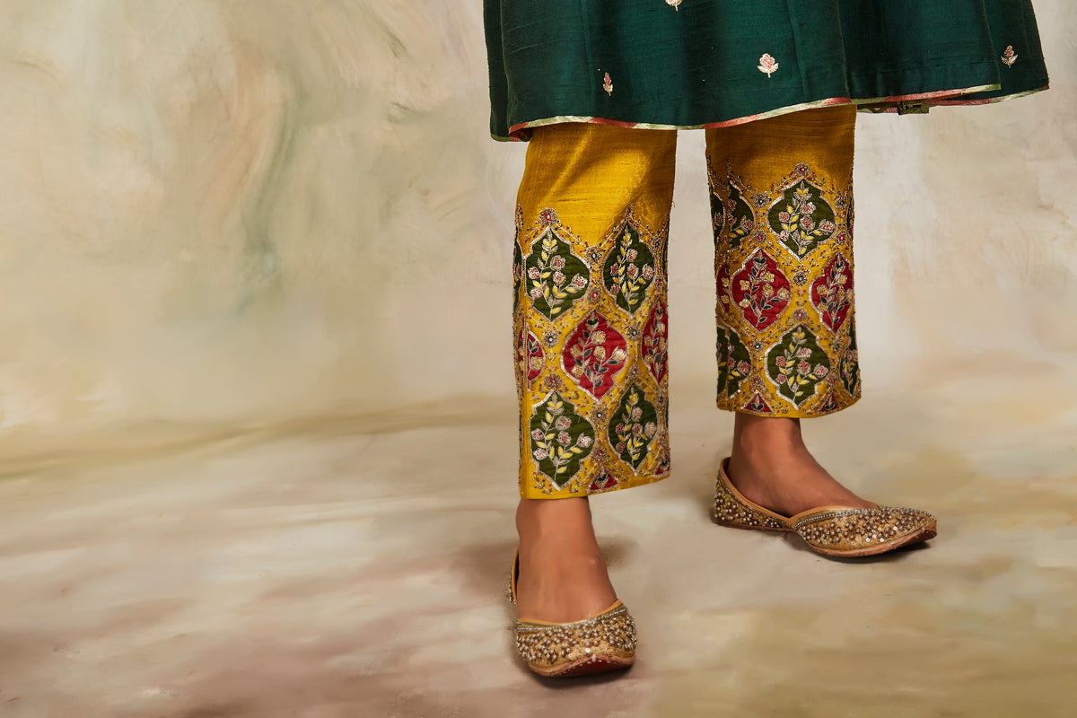 Bottle green kurta set
