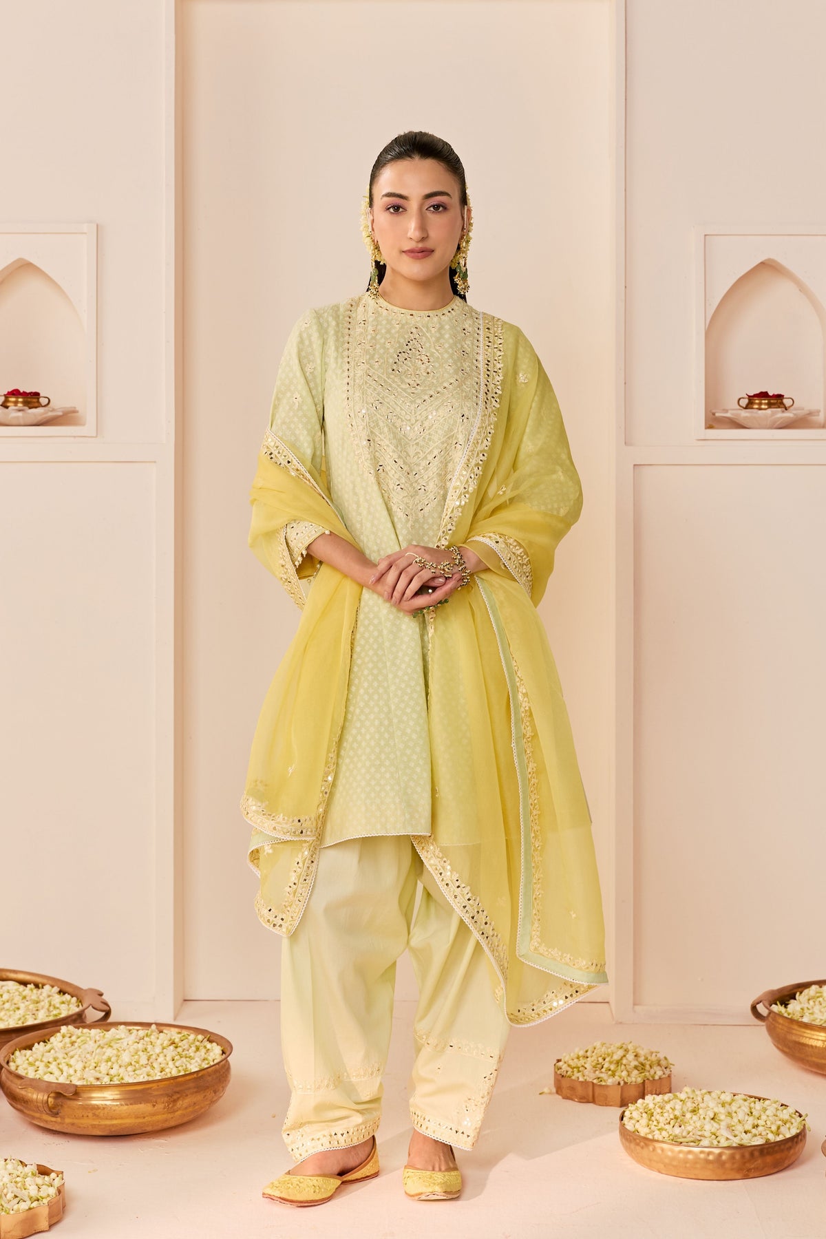 Nida Mint Green Short Choga Set