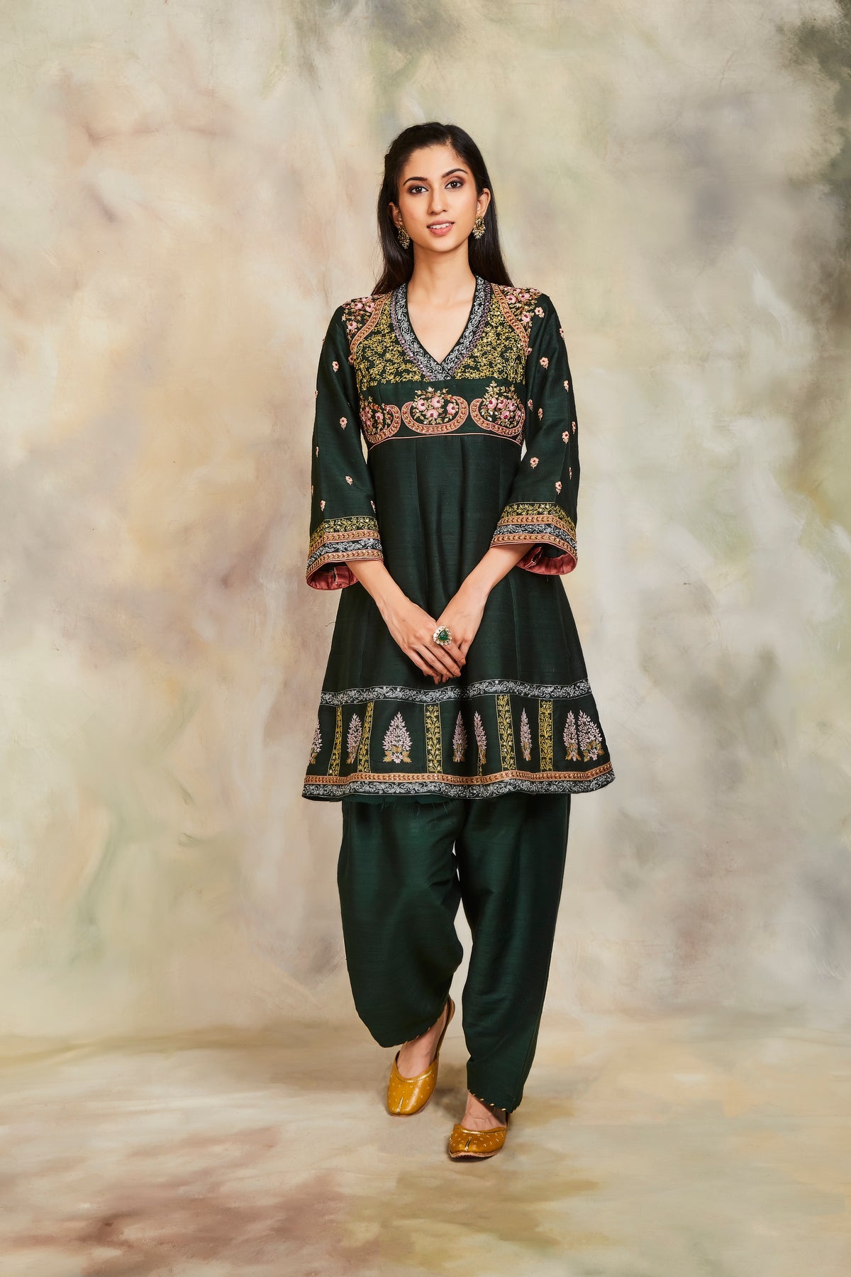 Bottle green resham kurta set