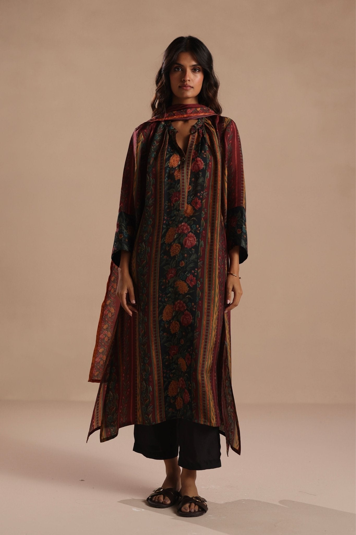 Auburn Kurta Set - Roza Pret - Elahe