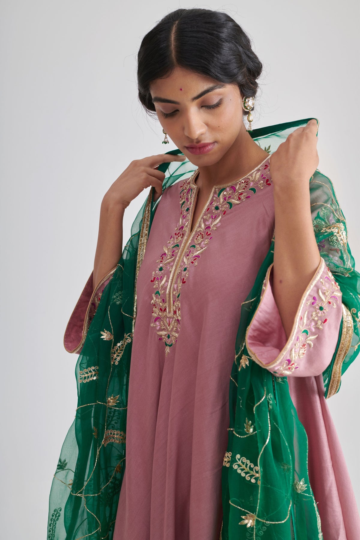 Naveli Kurta Set