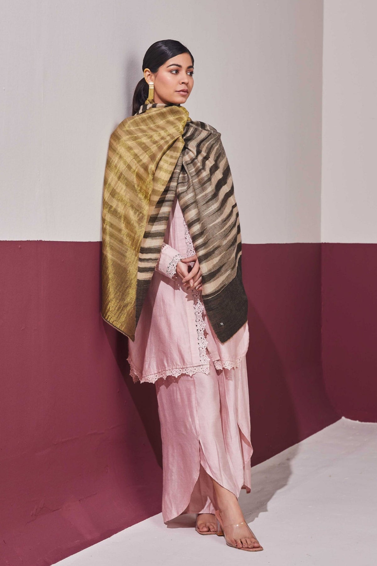 Ekkat Reversible Charcoal Black Stole