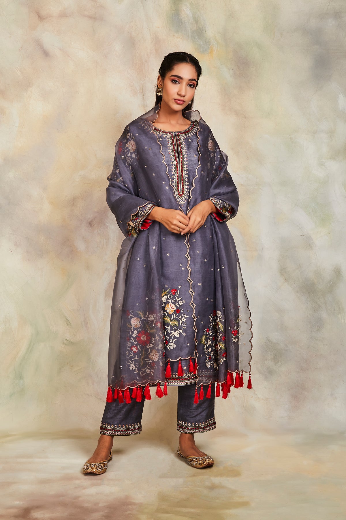 Zari embroidered grey kurta set