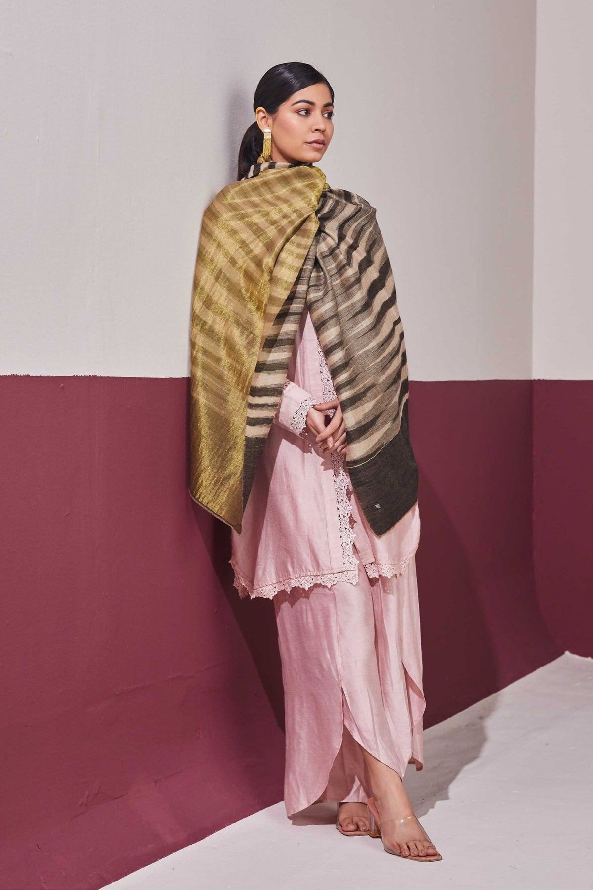 Ekkat Reversible Charcoal Black Stole