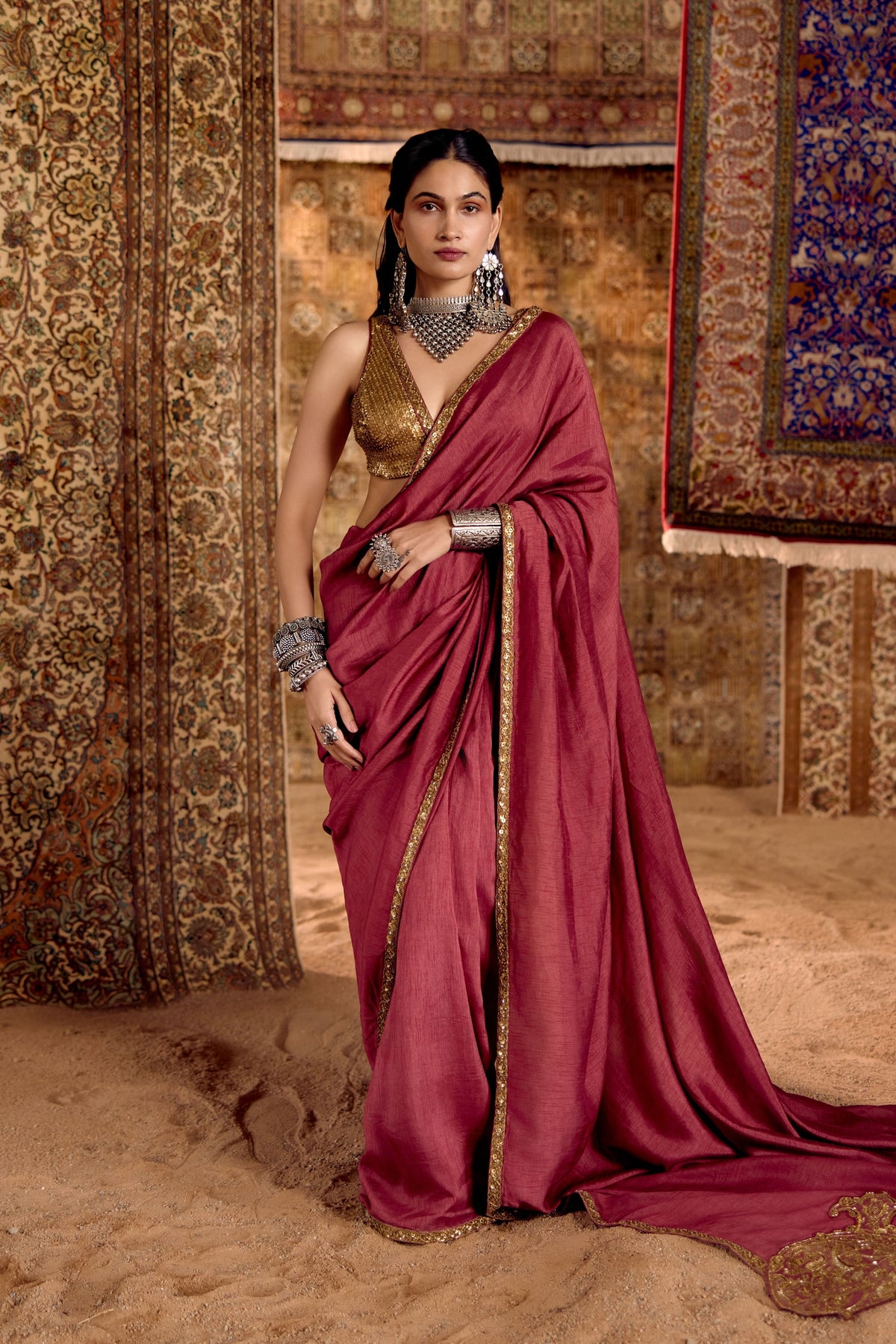 Anaarbuta Saree Set