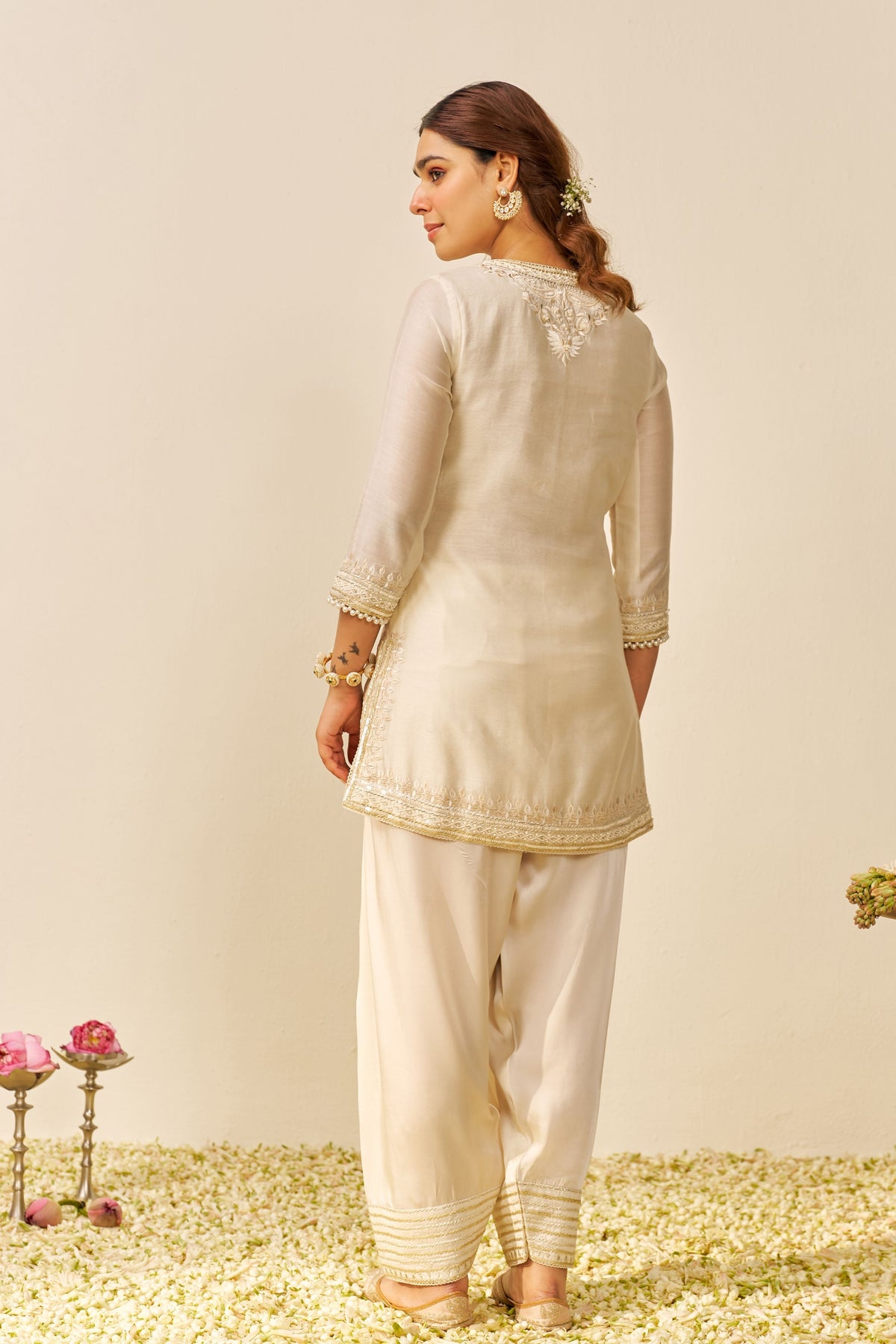 Sara Daisy Ivory Kurta With Salwar
