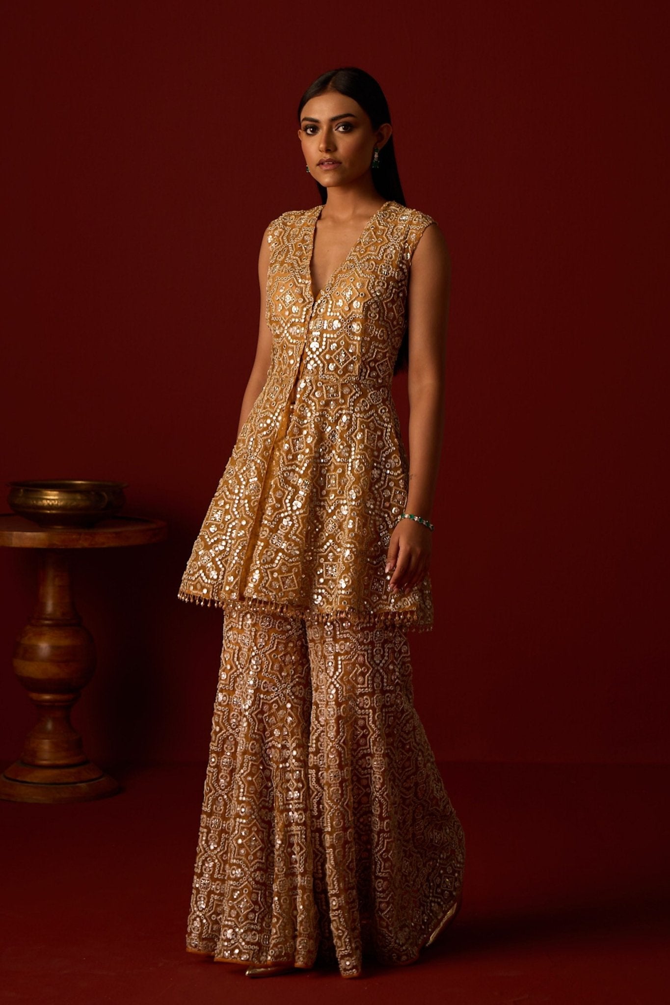 Sleeveless Peplum Top - Twenty Nine - Elahe