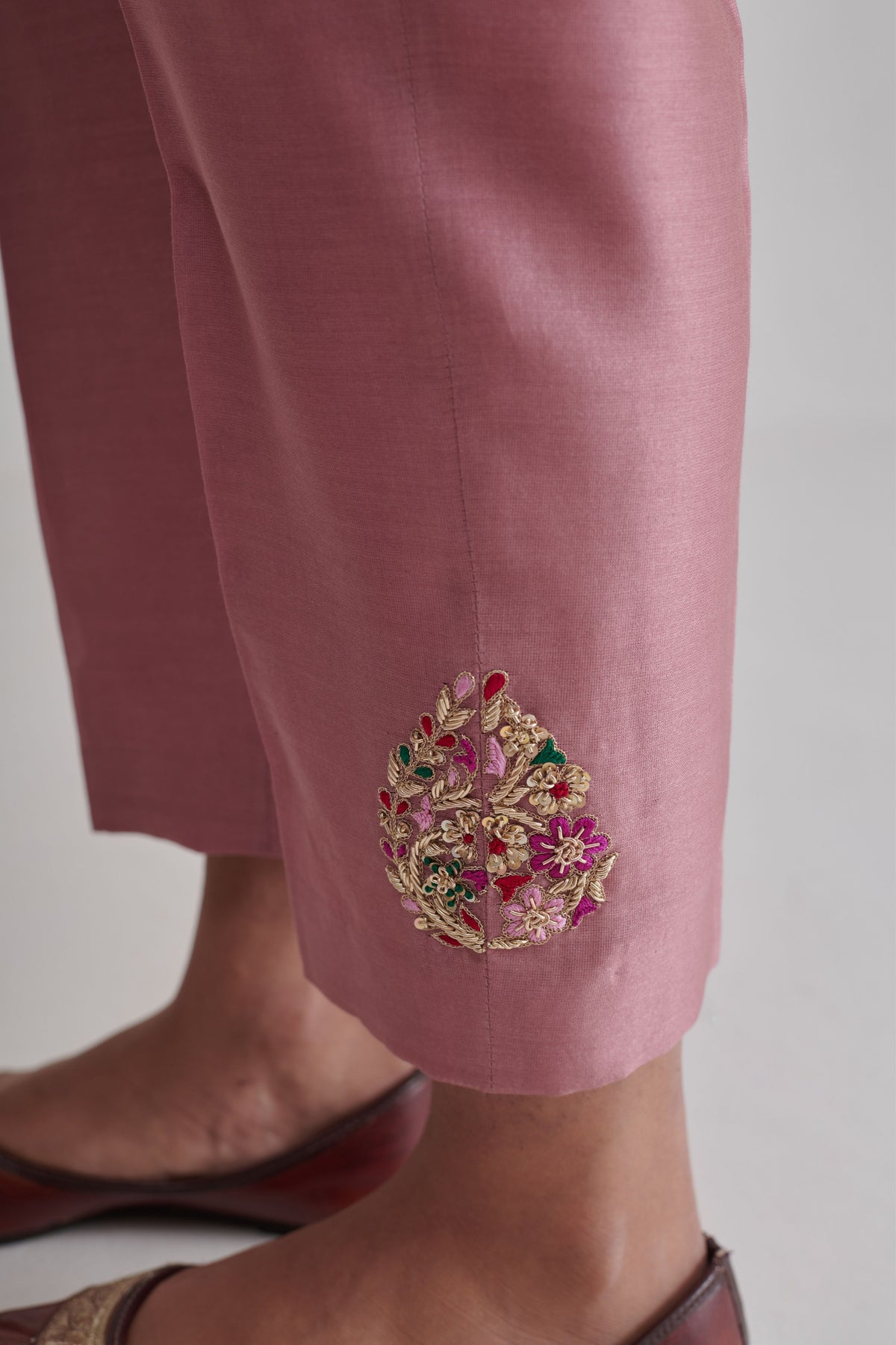 Naveli Kurta Set