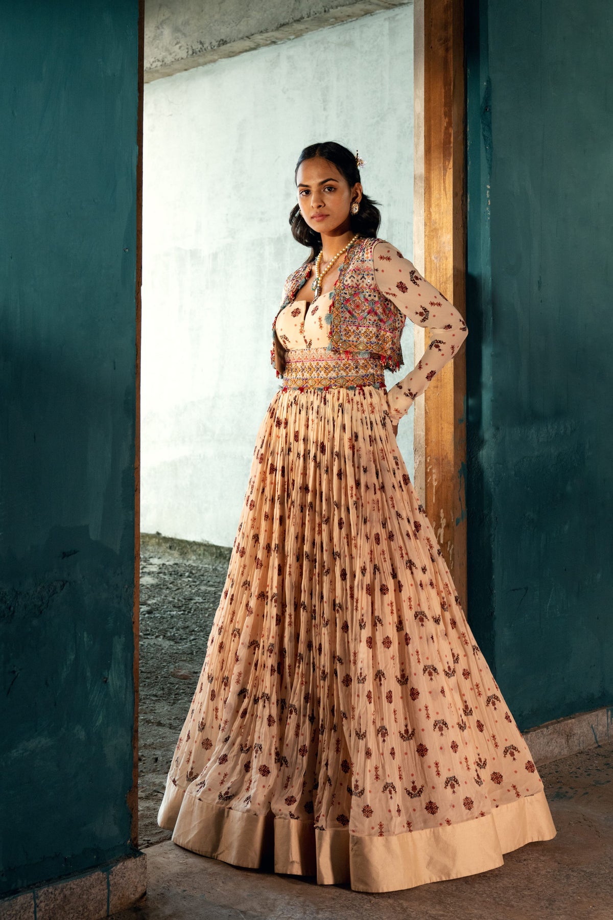 Ivory Embroidered Gilet With Anarkali
