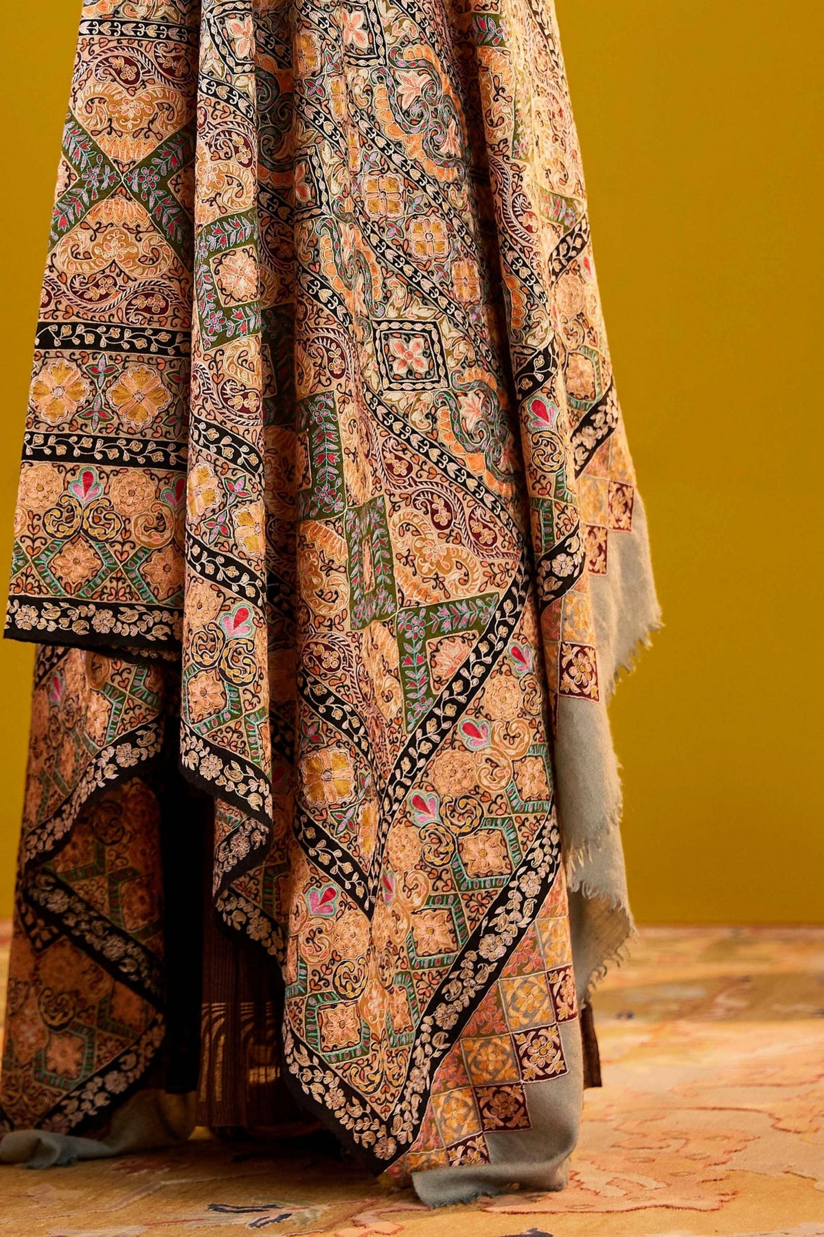 The Roheen Pashmina Shawl