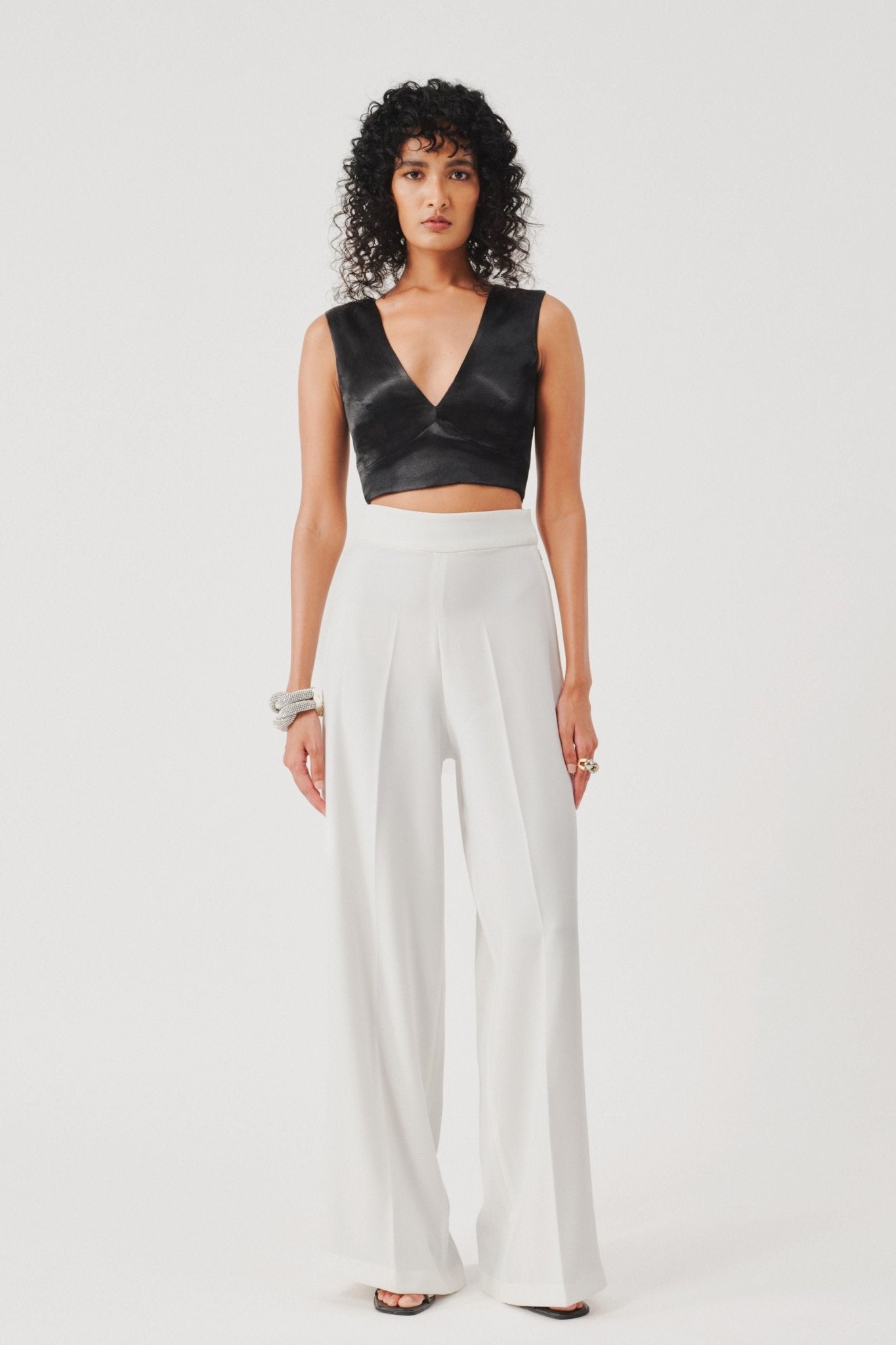 Canopy Black Top - Aroka - Elahe