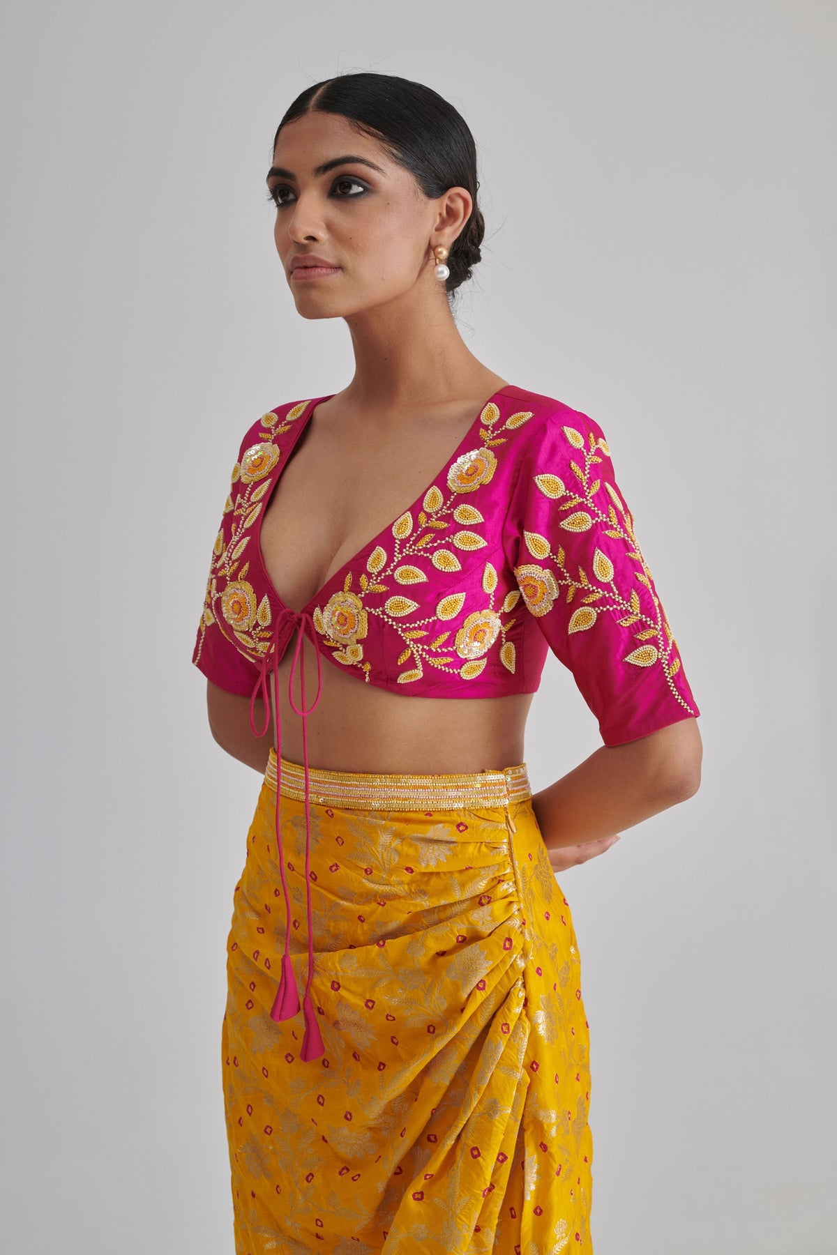 Amora Cape Set