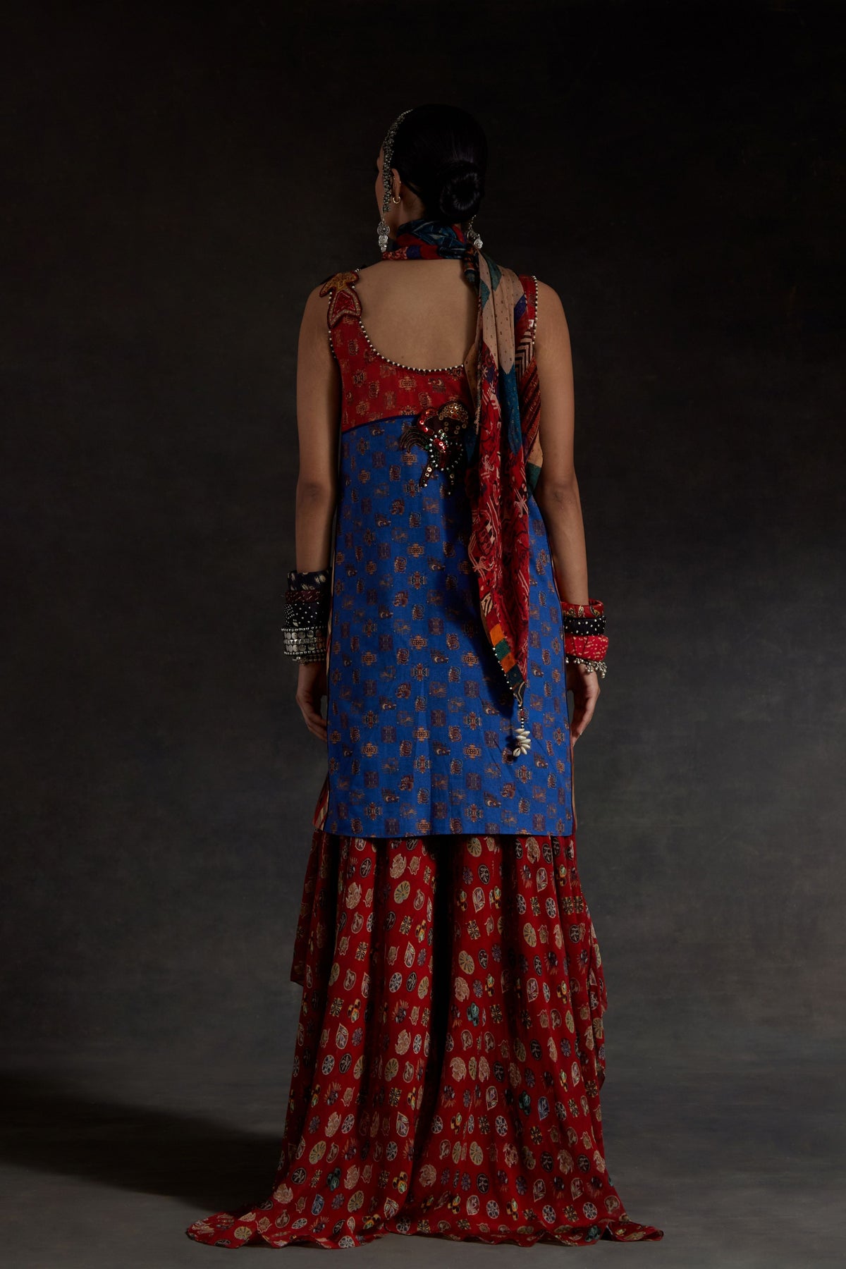 Mehru Skirt Set With Scarf