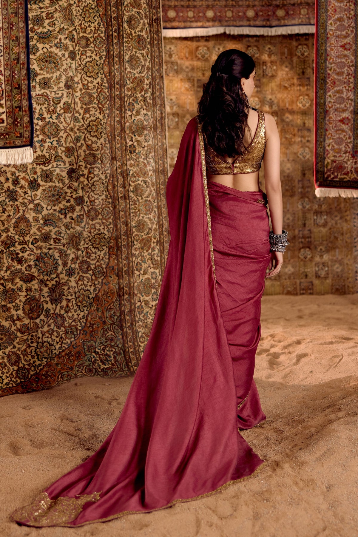 Anaarbuta Saree Set