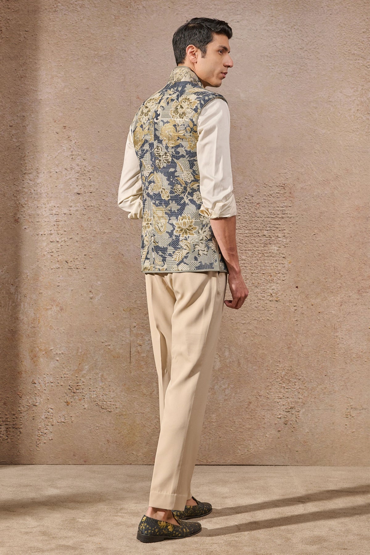 Textured Floral Waistcoat