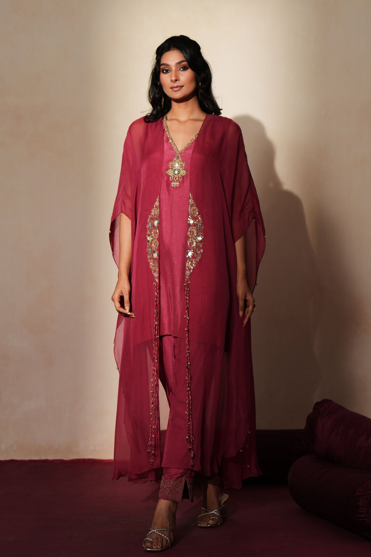 Ratnika Cape Kurta Set