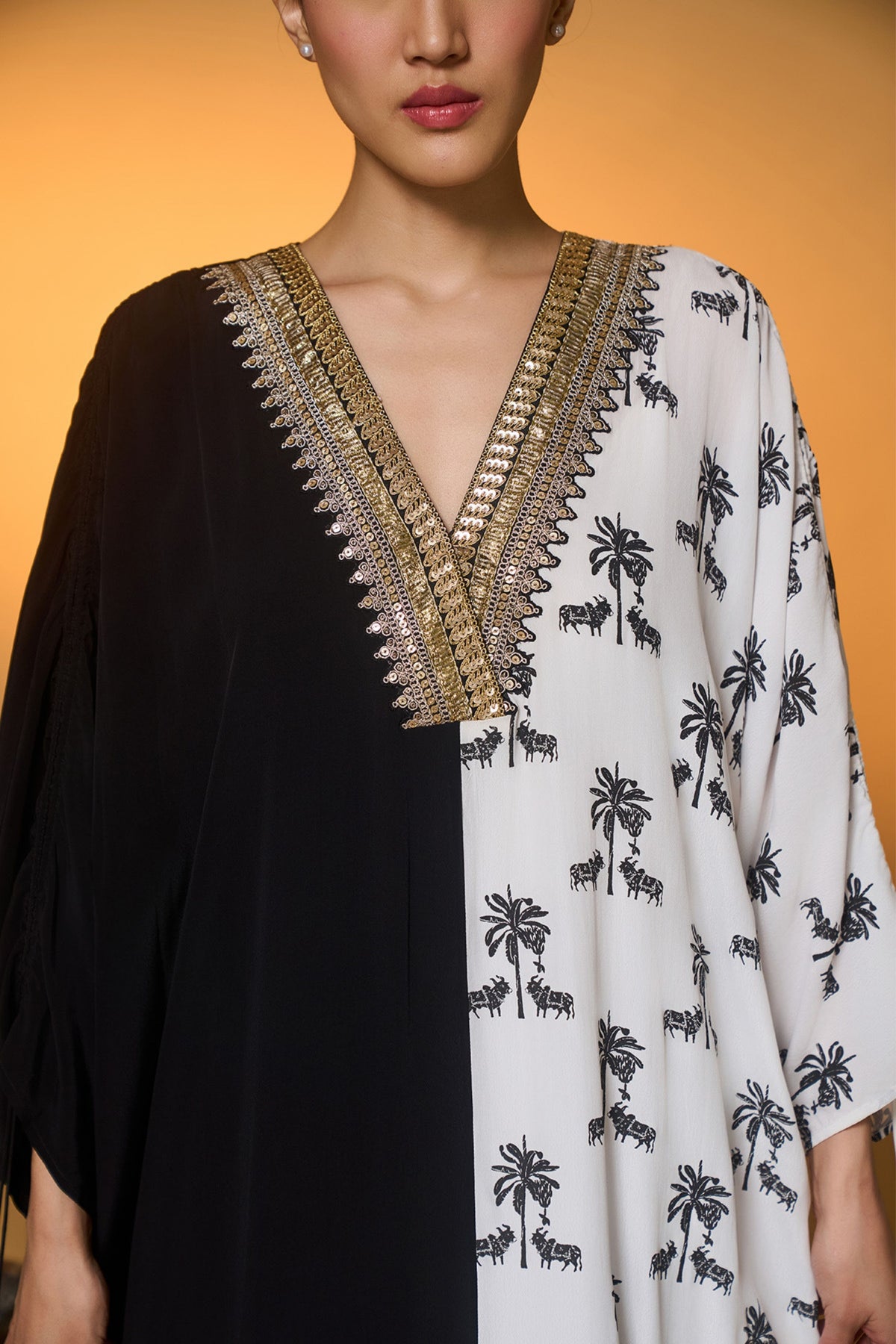 Black White Tropical Nandi Kaftan
