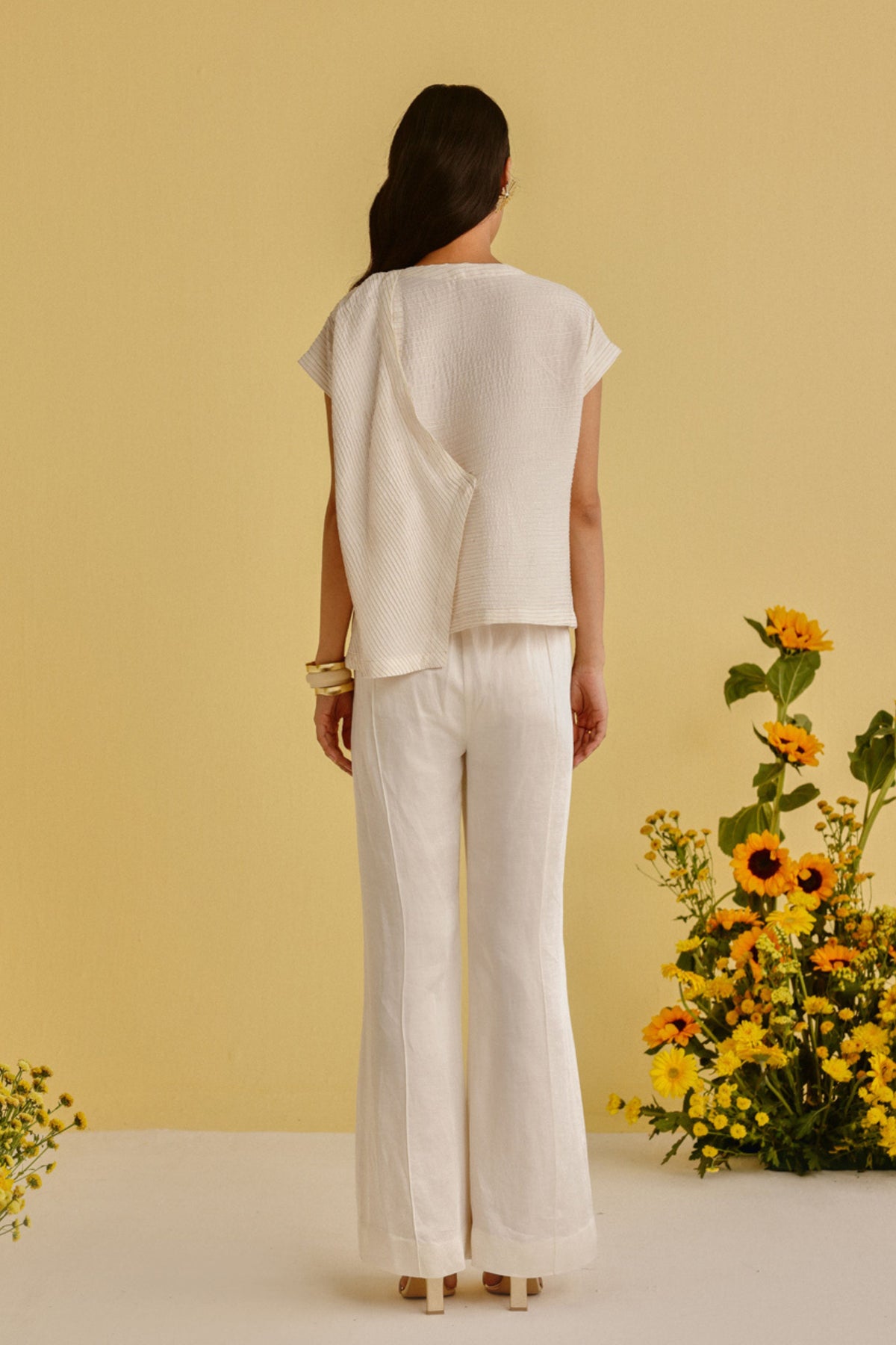 Pintuck Gilet With Pants