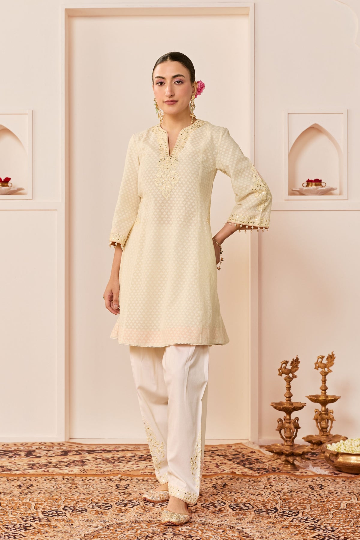 Reem Daisy Ivory Short Choga Set
