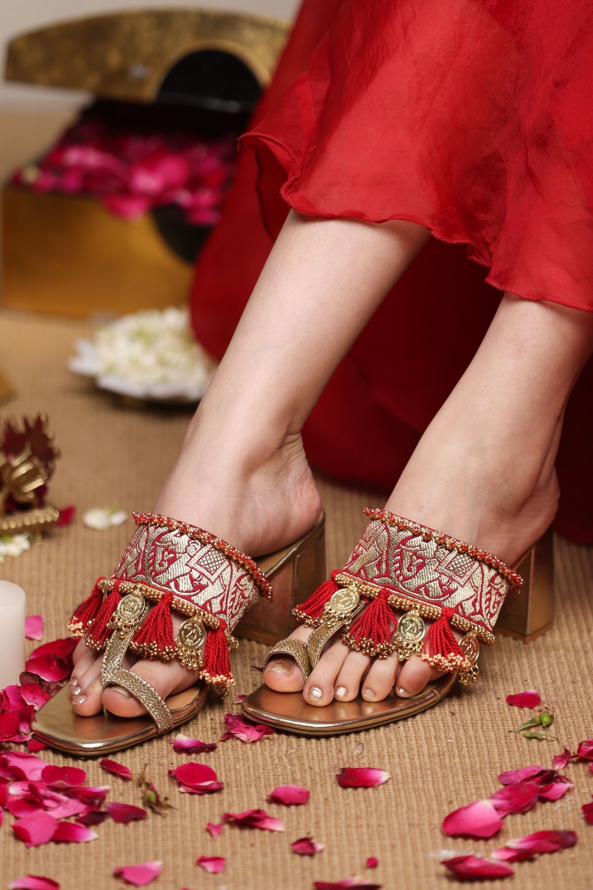 Zarina Kholapuri Heel