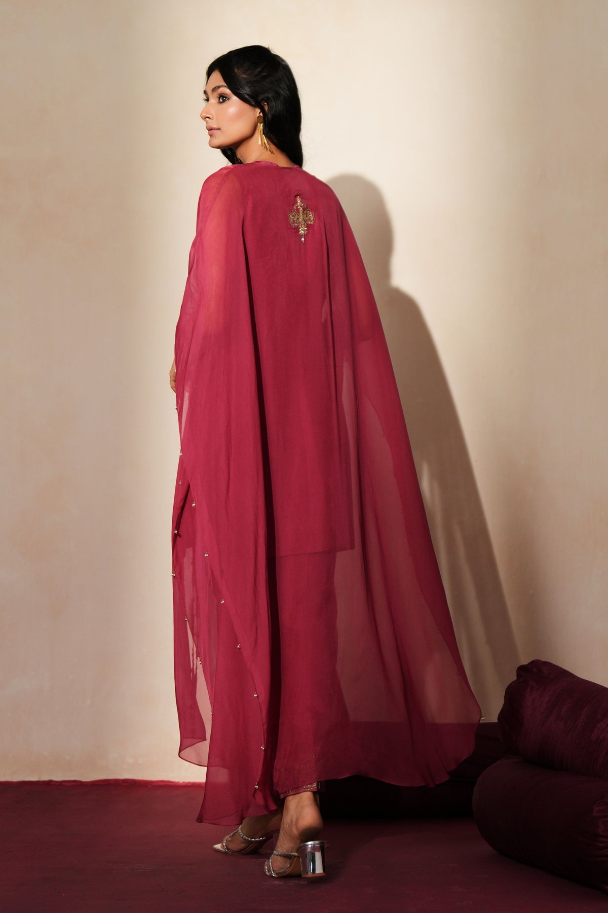 Ratnika Cape Kurta Set