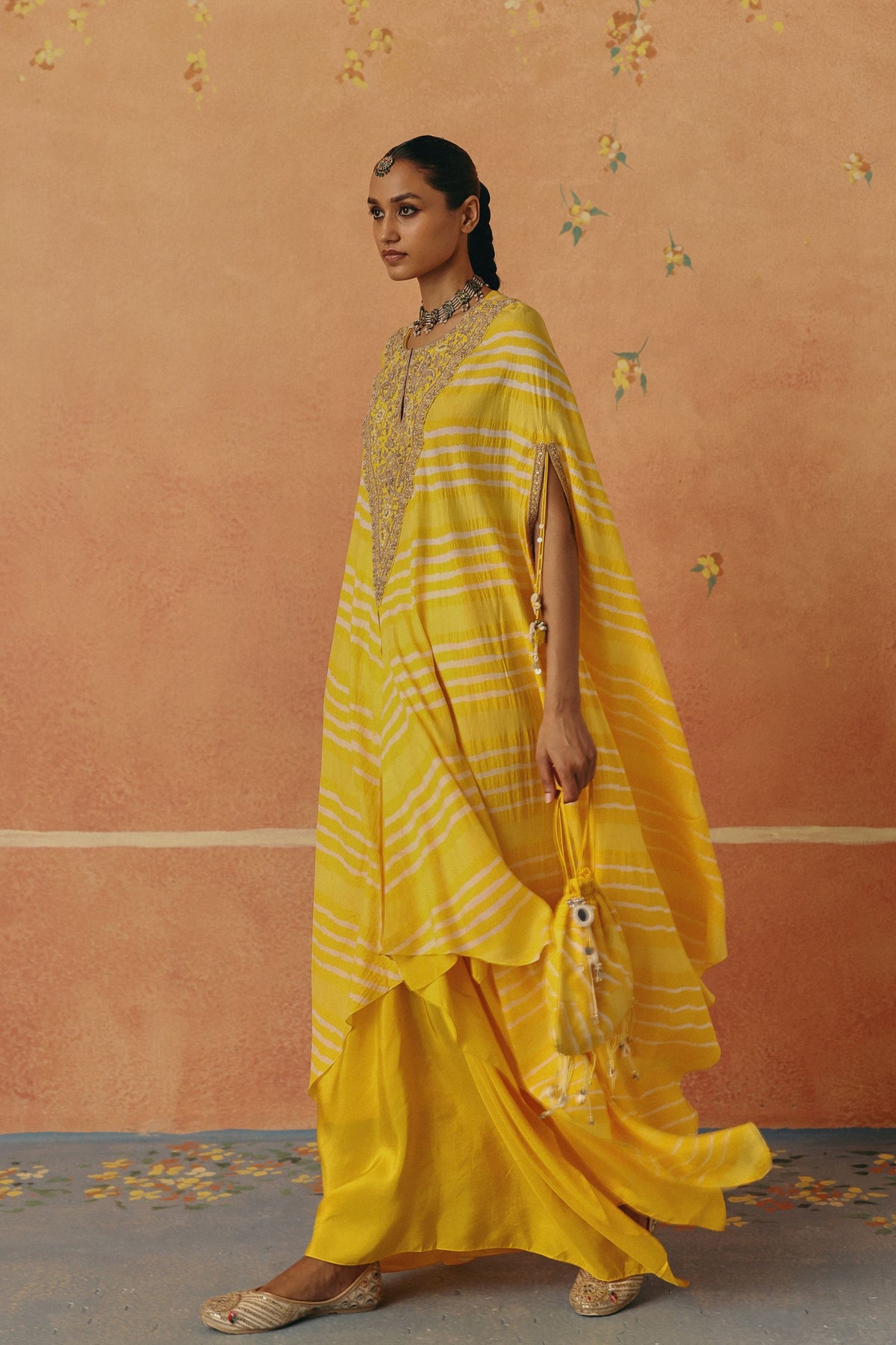 Peela Leheriya Kaftan Set